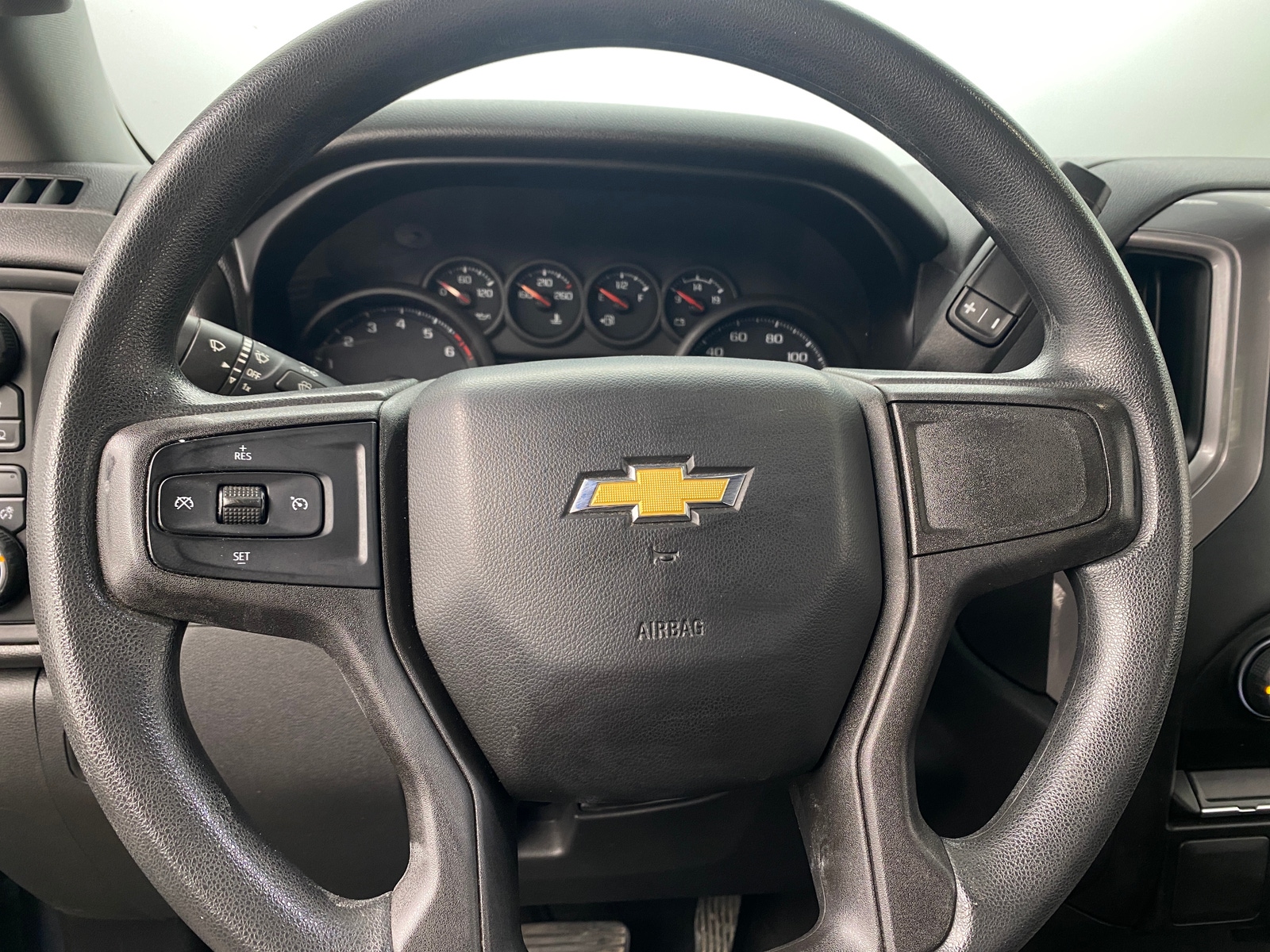 Thumbnail: 2020 Chevrolet Silverado 1500 - 5