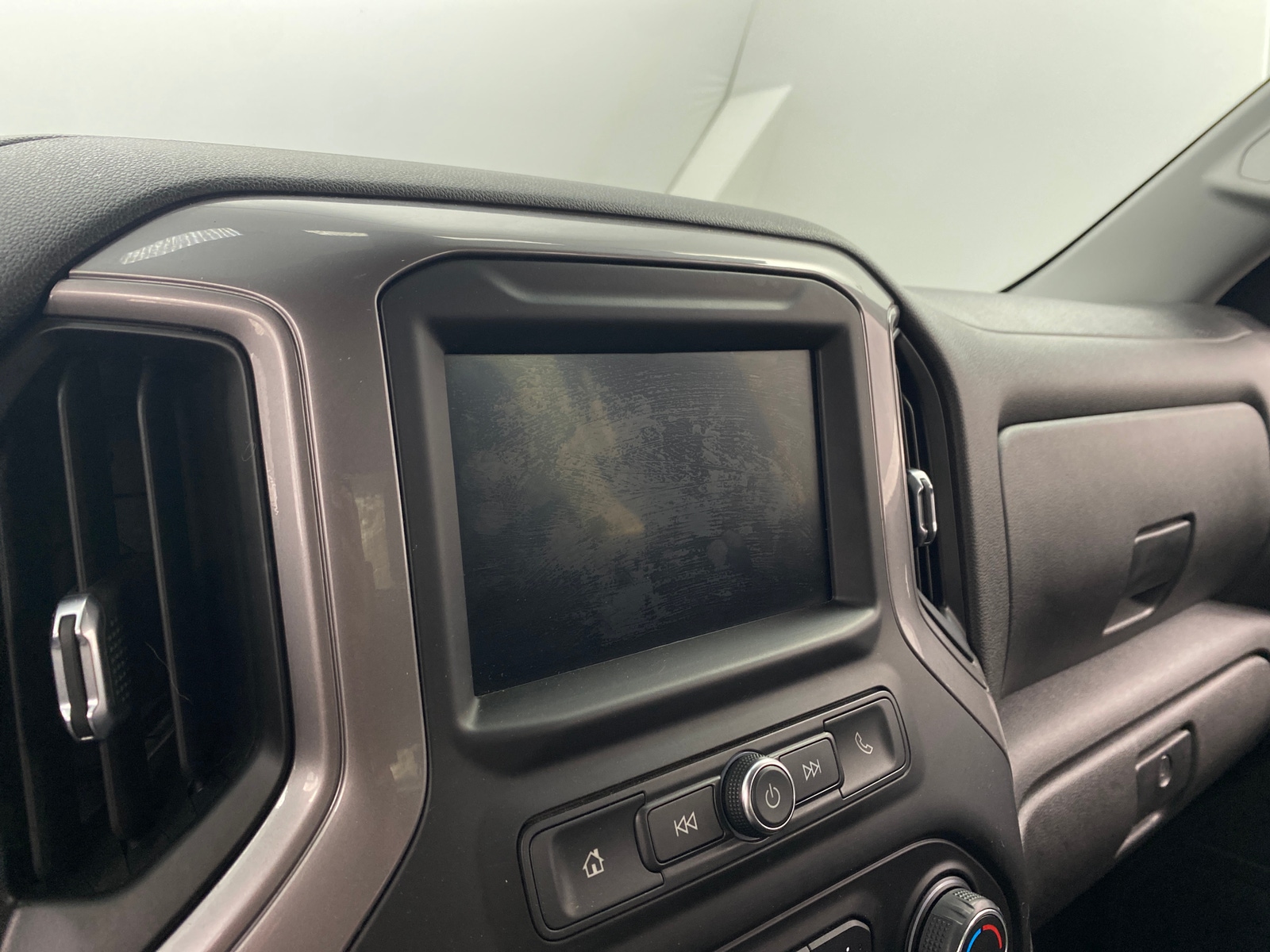 Thumbnail: 2020 Chevrolet Silverado 1500 - 4