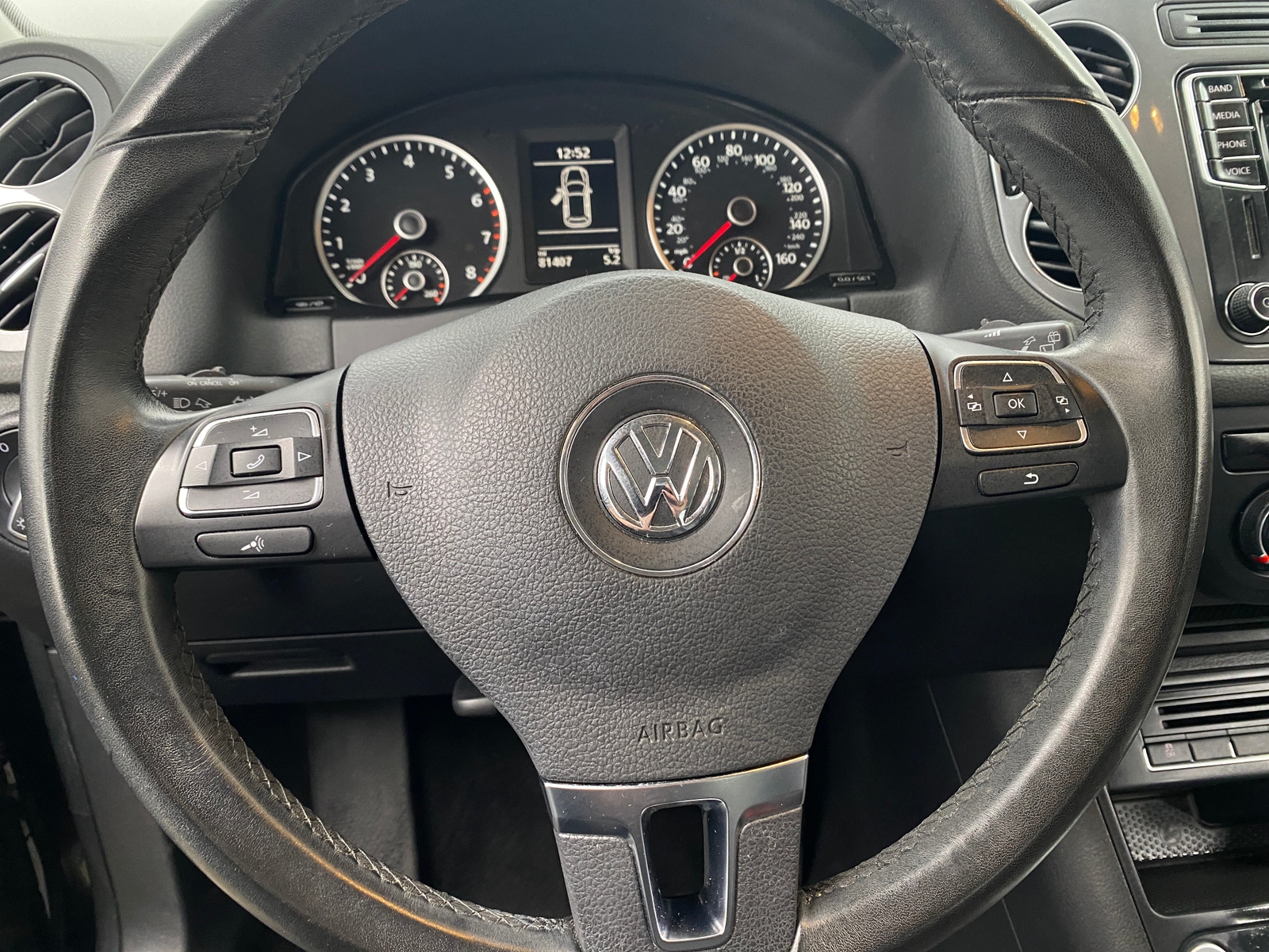 Thumbnail: 2017 Volkswagen Tiguan - 5