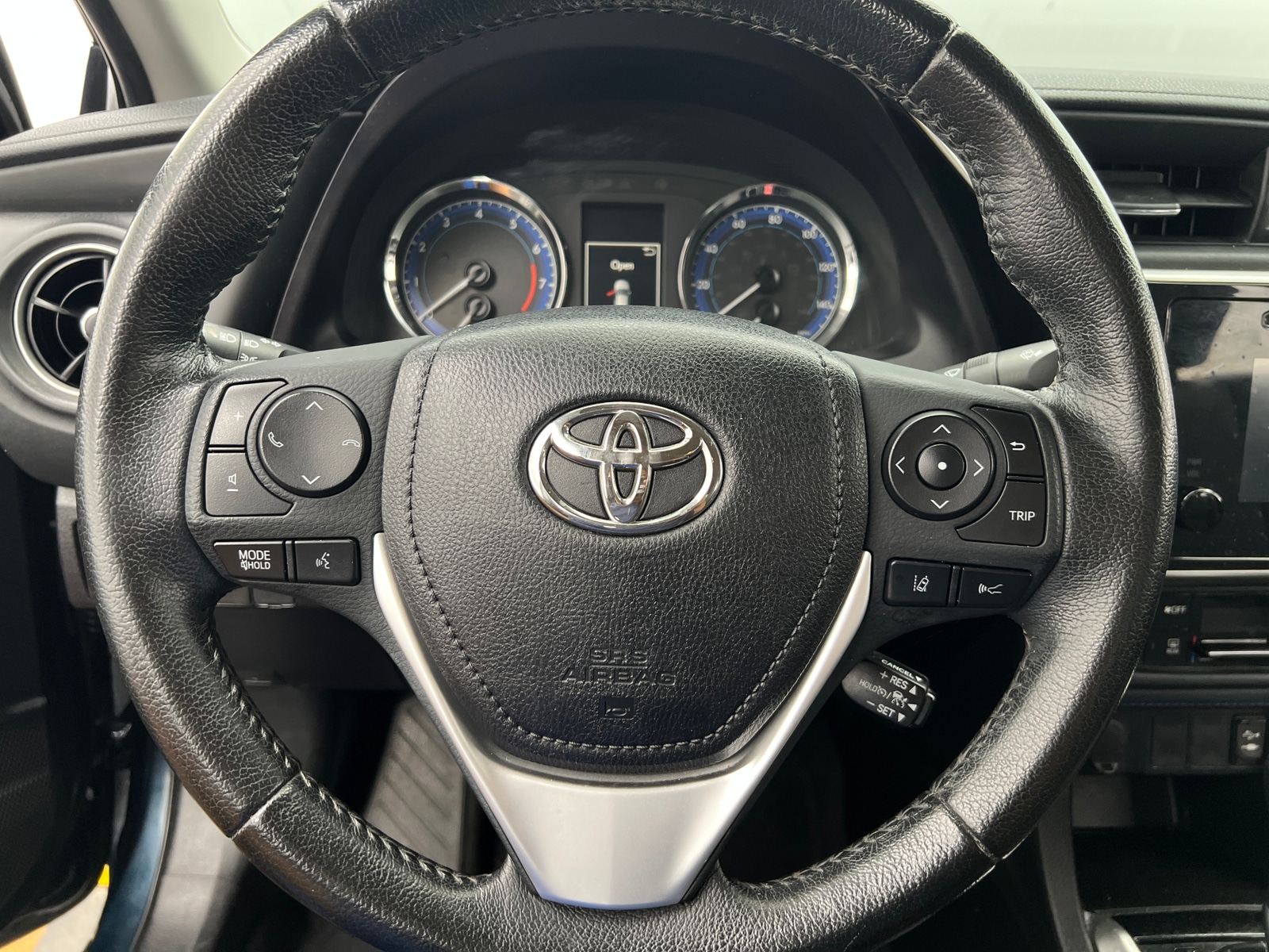 Thumbnail: 2019 Toyota Corolla - 4