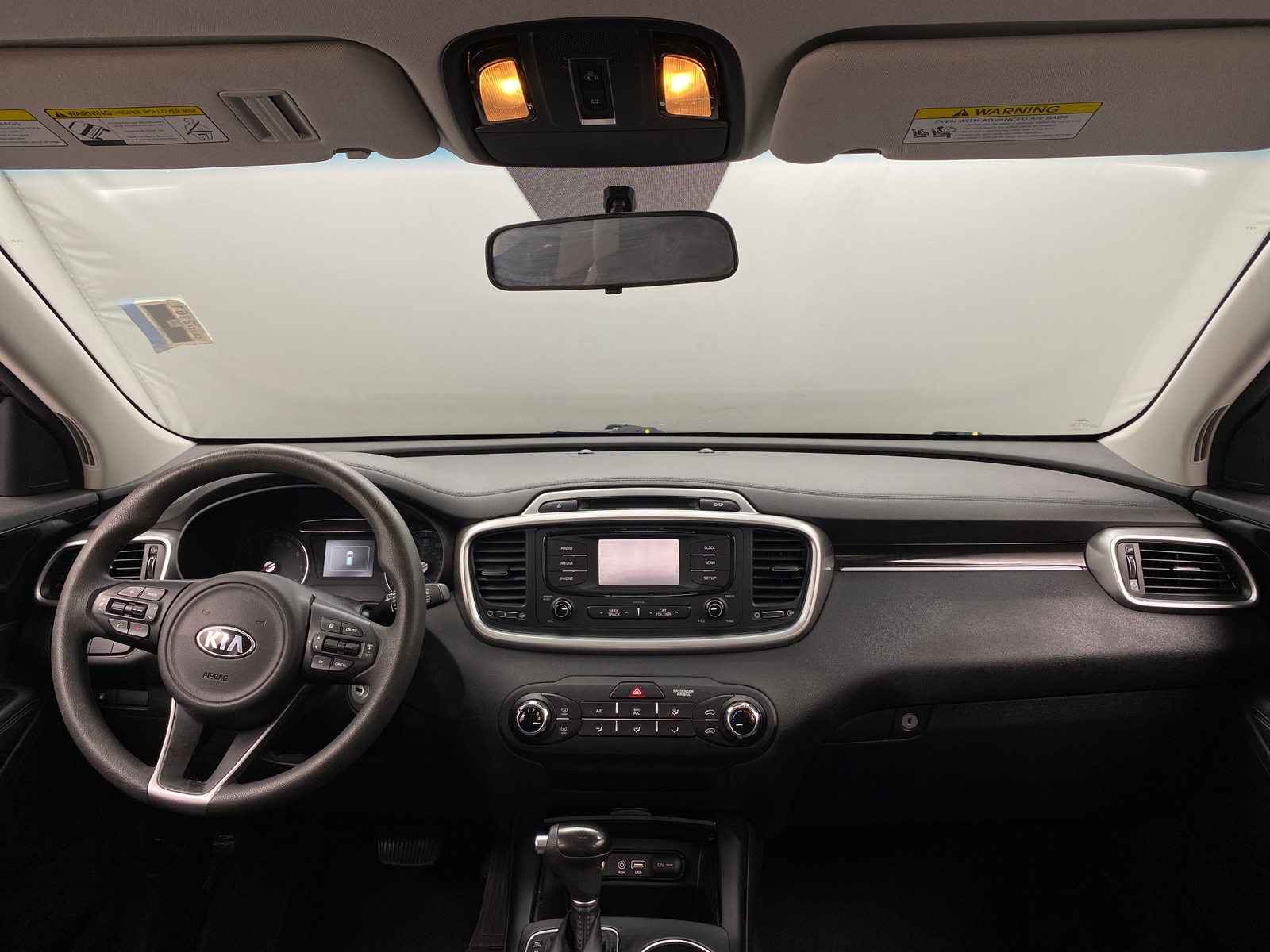 Thumbnail: 2017 Kia Sorento - 3