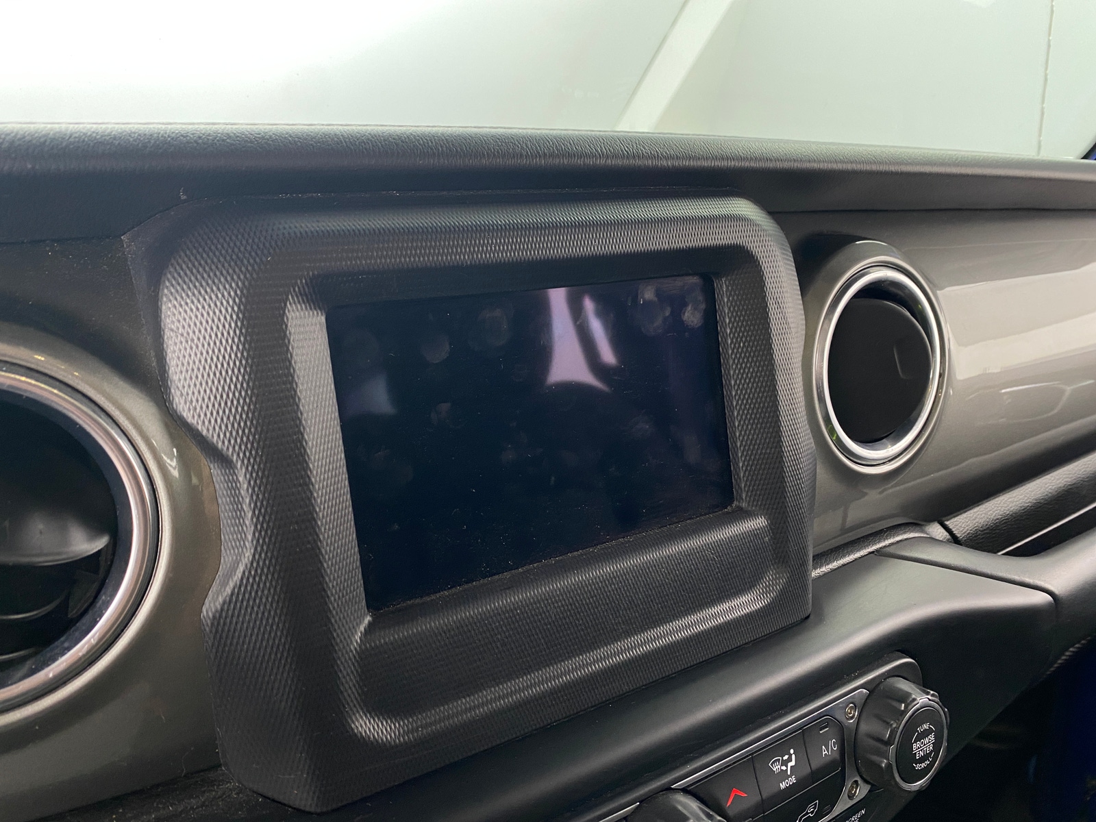 Thumbnail: 2019 Jeep Wrangler - 4