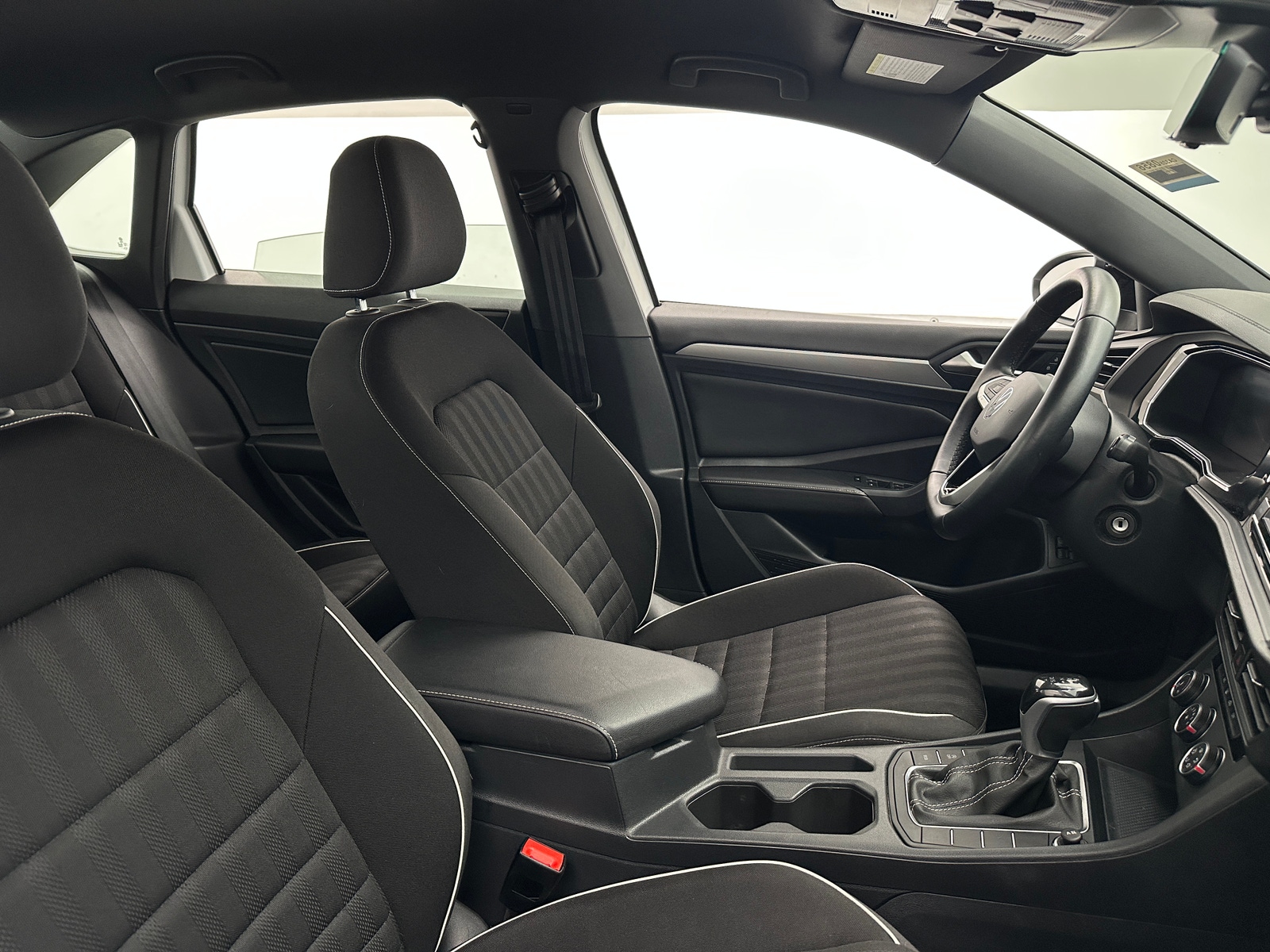 Thumbnail: 2023 Volkswagen Jetta - 2