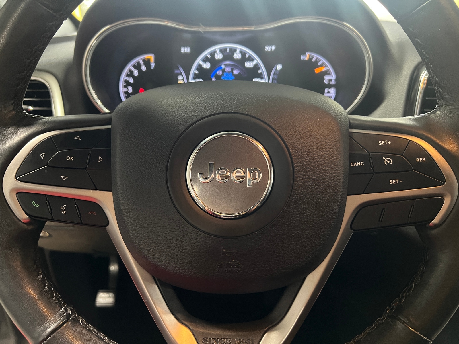 Thumbnail: 2019 Jeep Grand Cherokee - 5