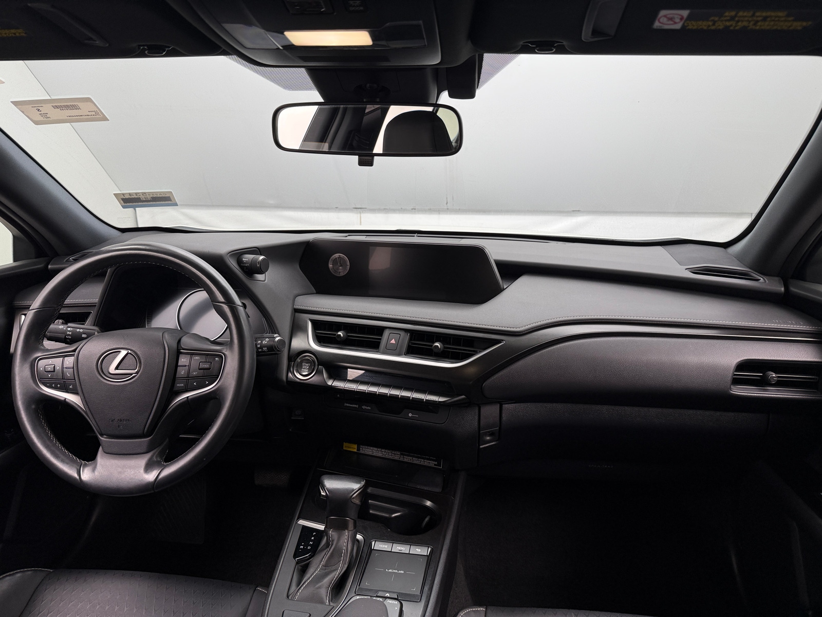Thumbnail: 2021 Lexus UX - 2