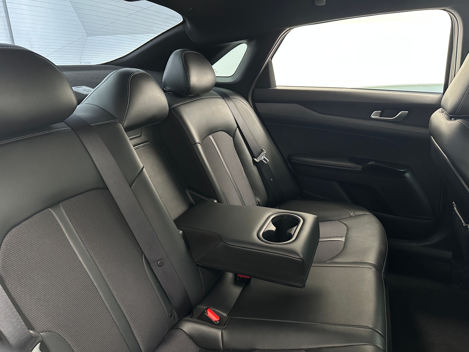 Thumbnail: 2022 Kia K5 - 5