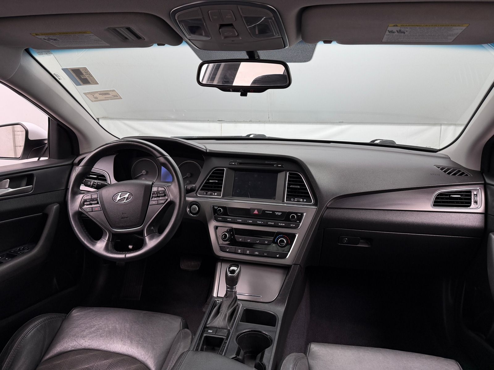 Thumbnail: 2017 Hyundai Sonata - 3