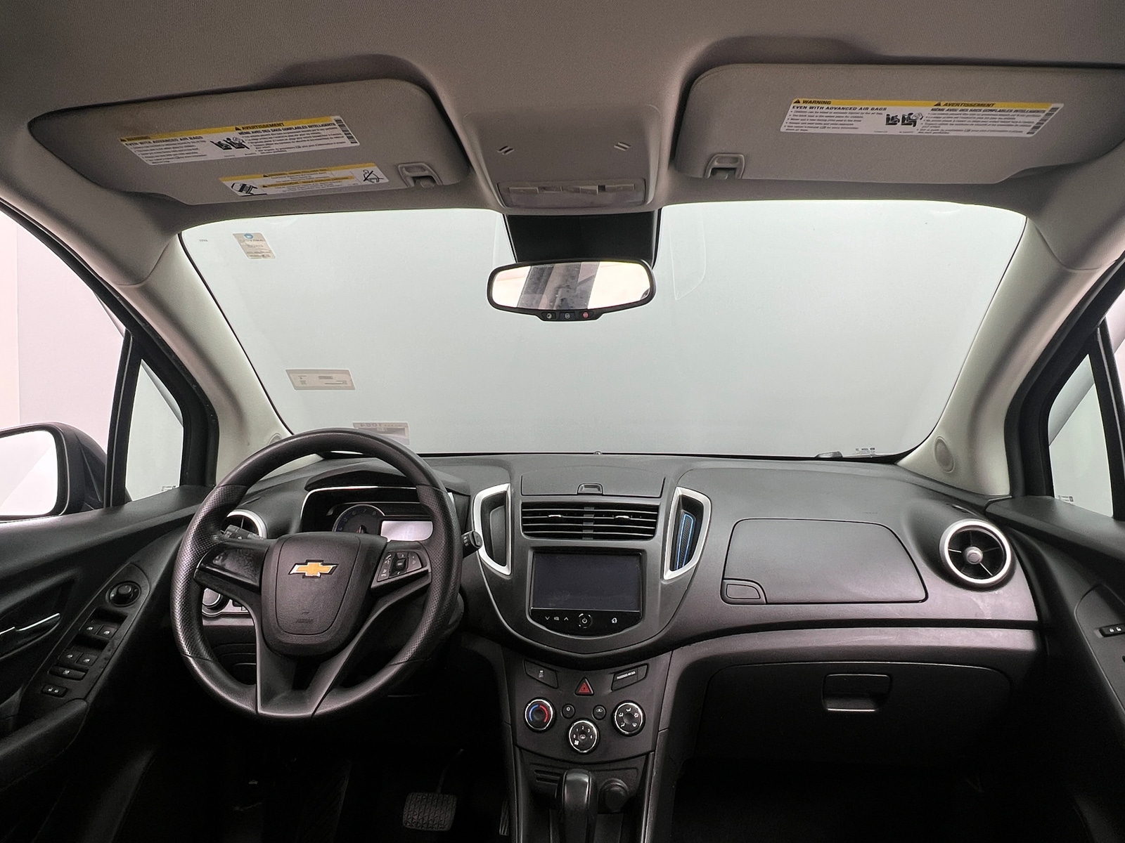 Thumbnail: 2016 Chevrolet Trax - 3