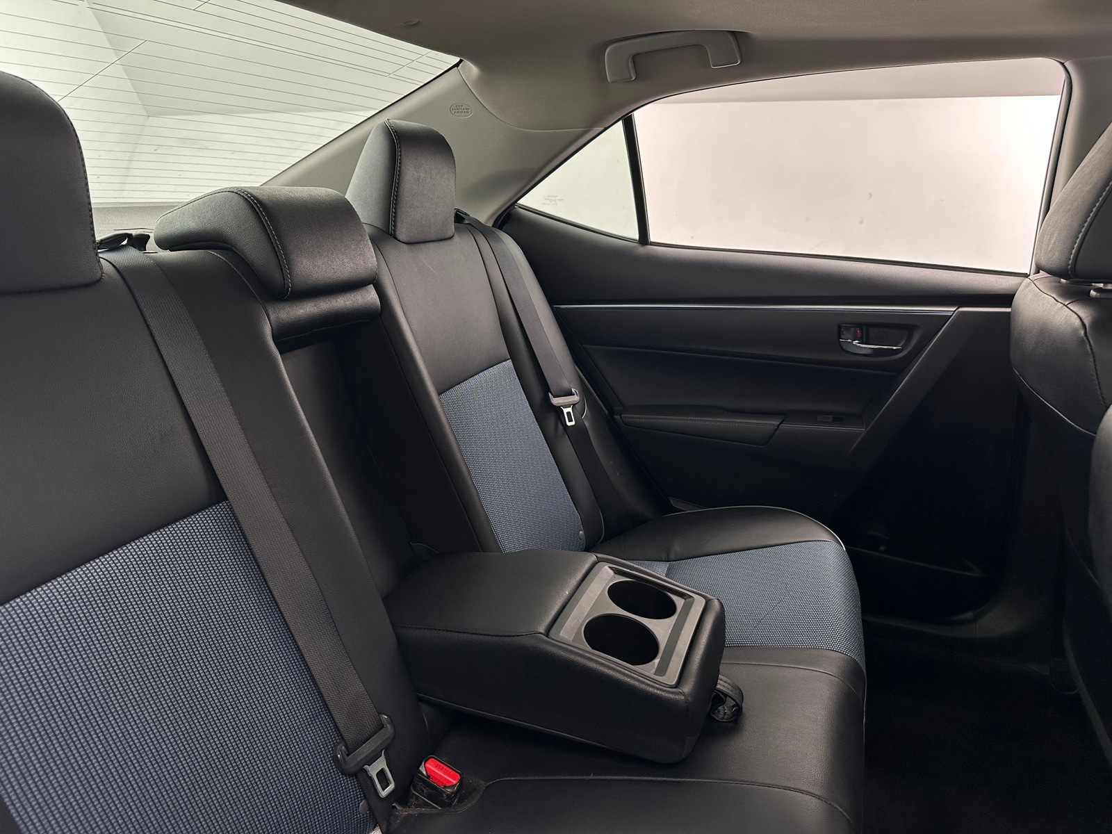 Thumbnail: 2016 Toyota Corolla - 6