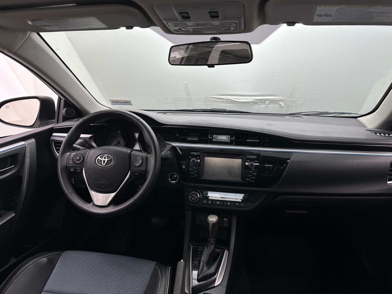 Thumbnail: 2016 Toyota Corolla - 3