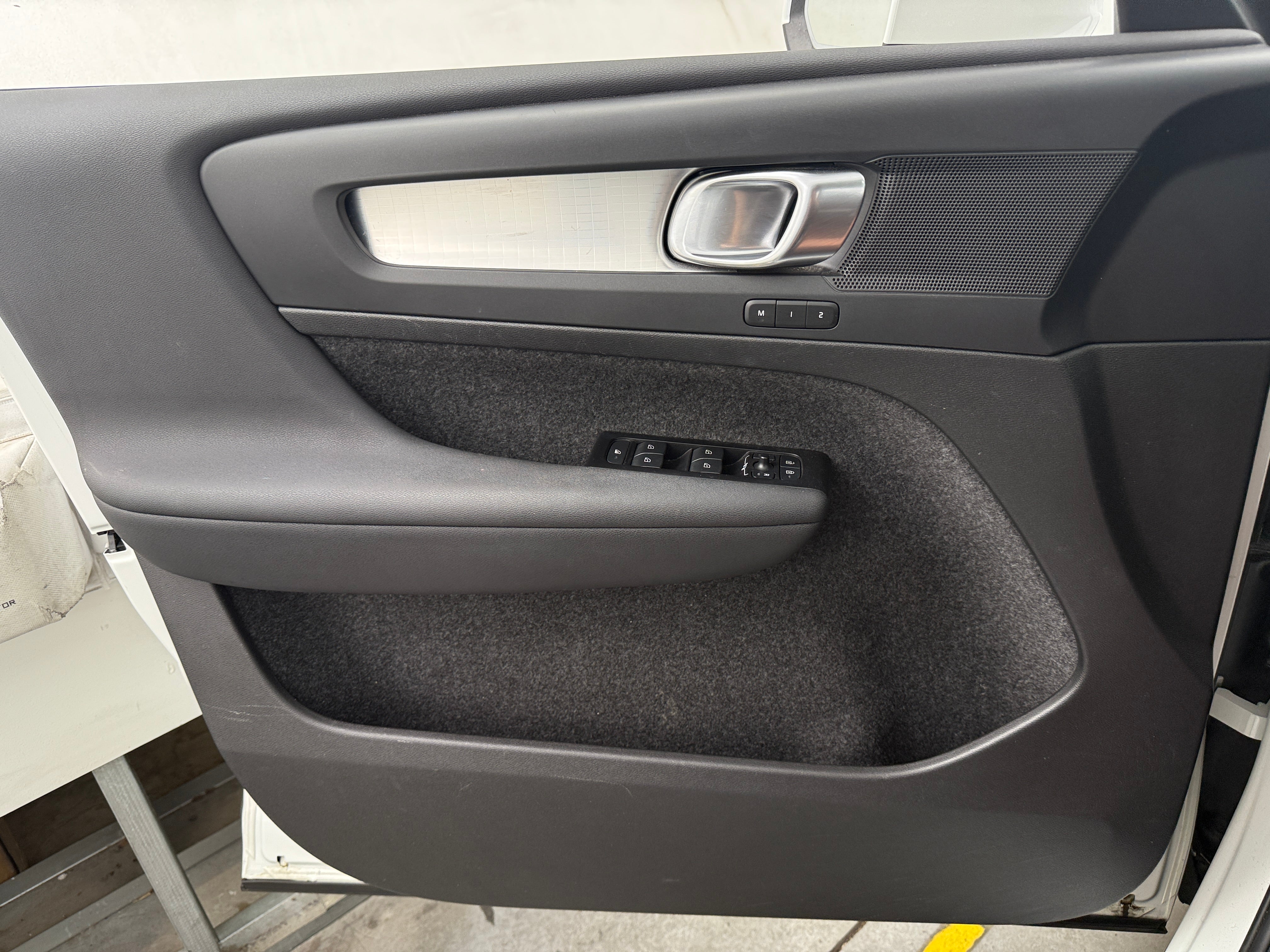 2022 Volvo XC40