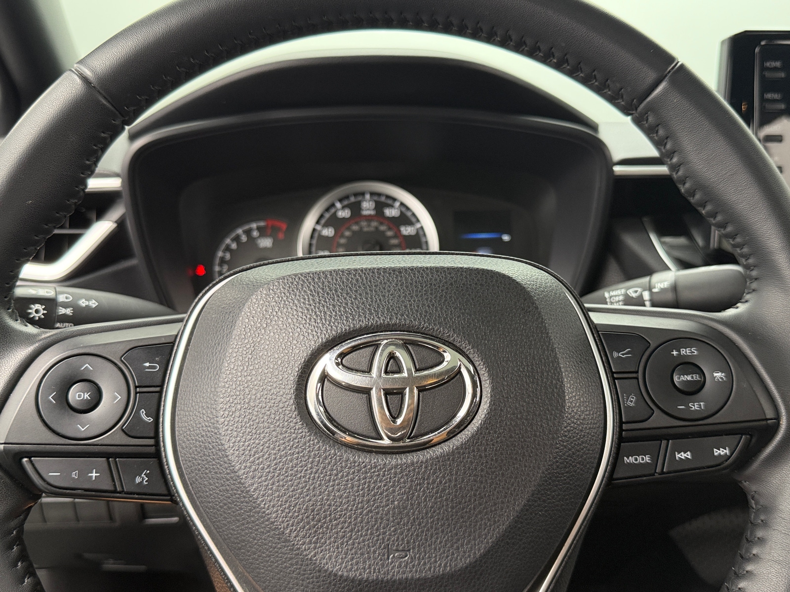 Thumbnail: 2022 Toyota Corolla - 5