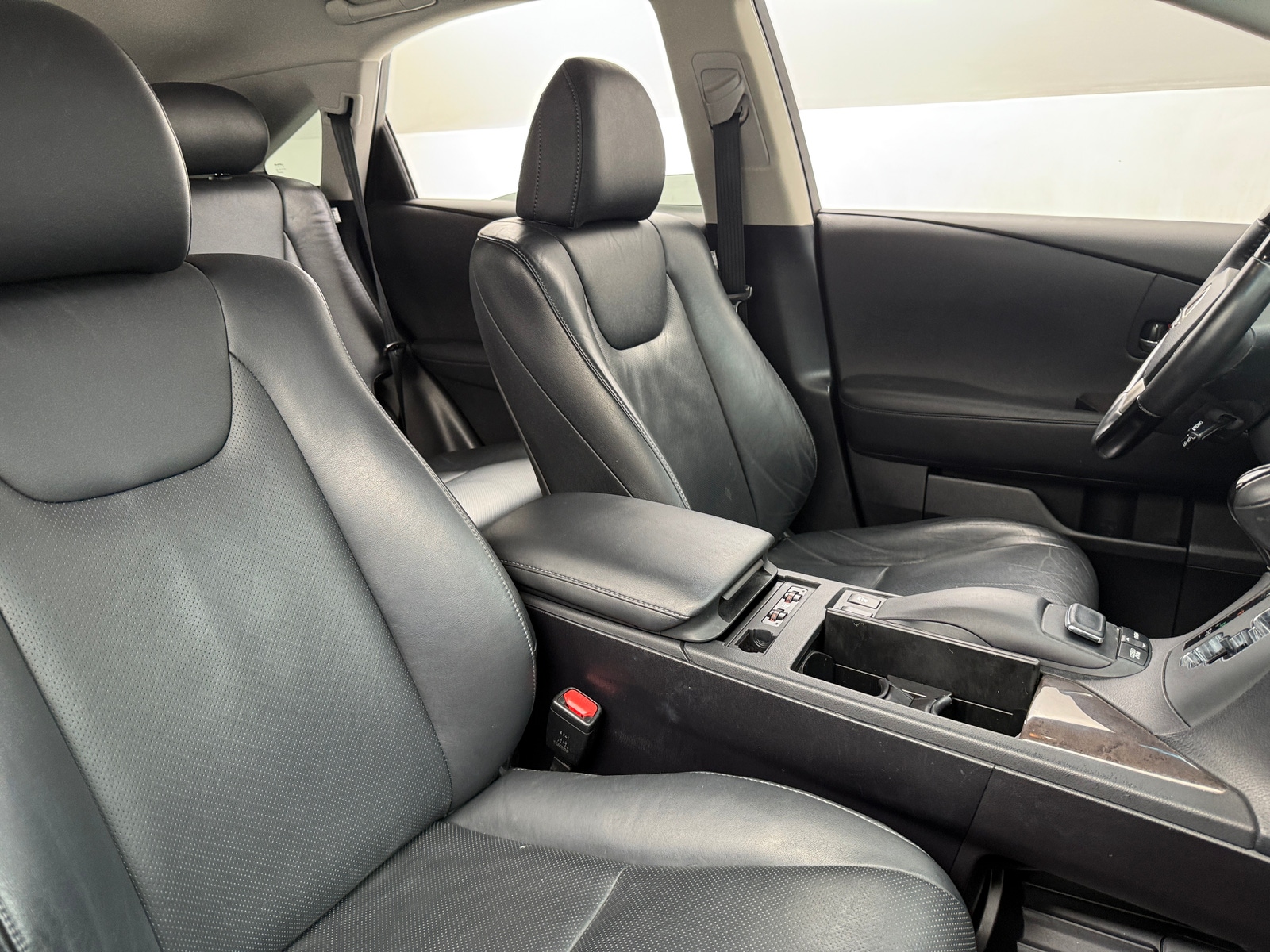 Thumbnail: 2015 Lexus RX - 2