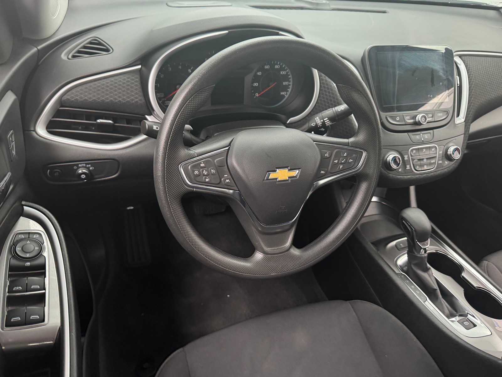 Thumbnail: 2024 Chevrolet Malibu - 5