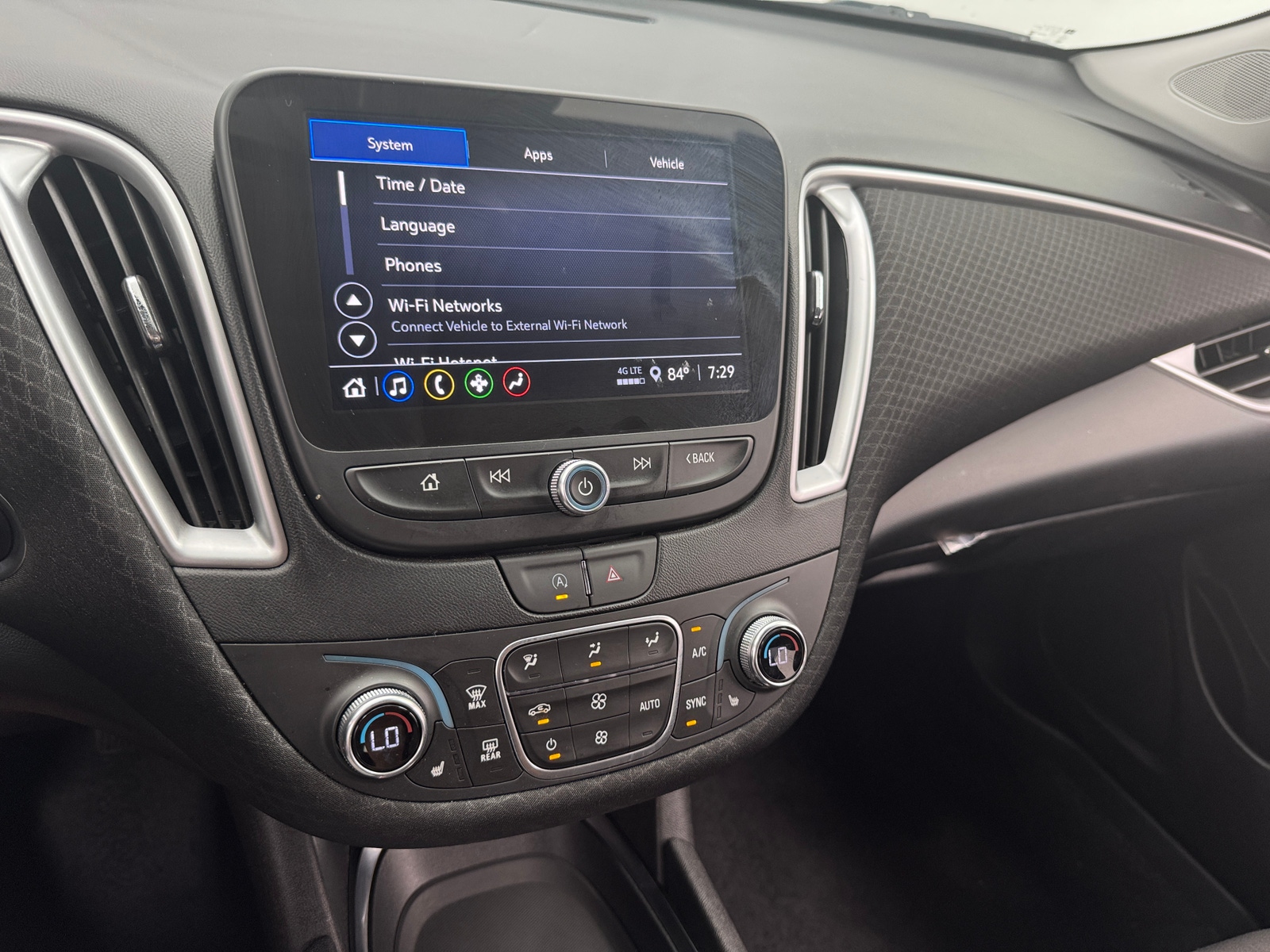 Thumbnail: 2024 Chevrolet Malibu - 4