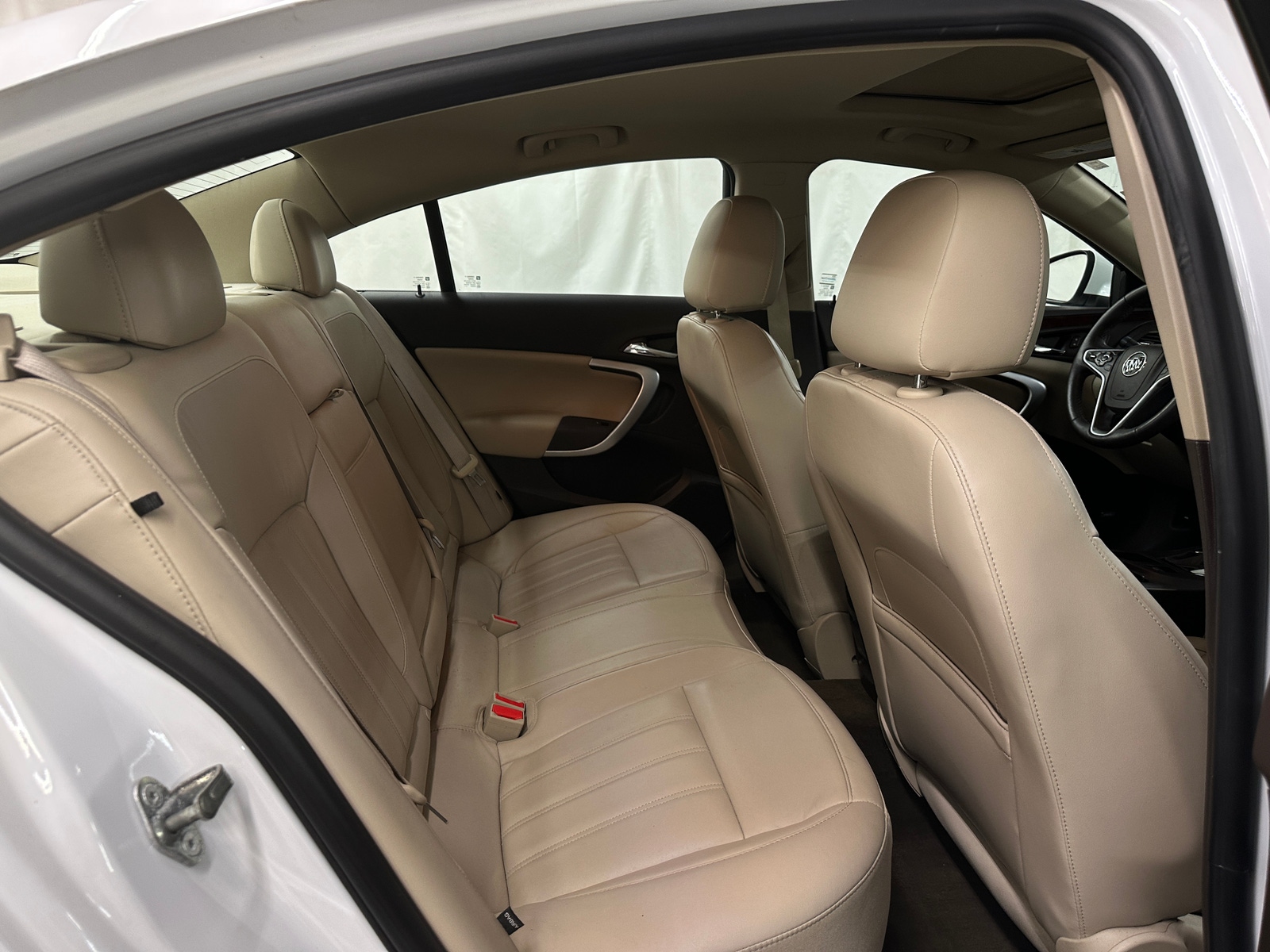 Thumbnail: 2017 Buick Regal - 5