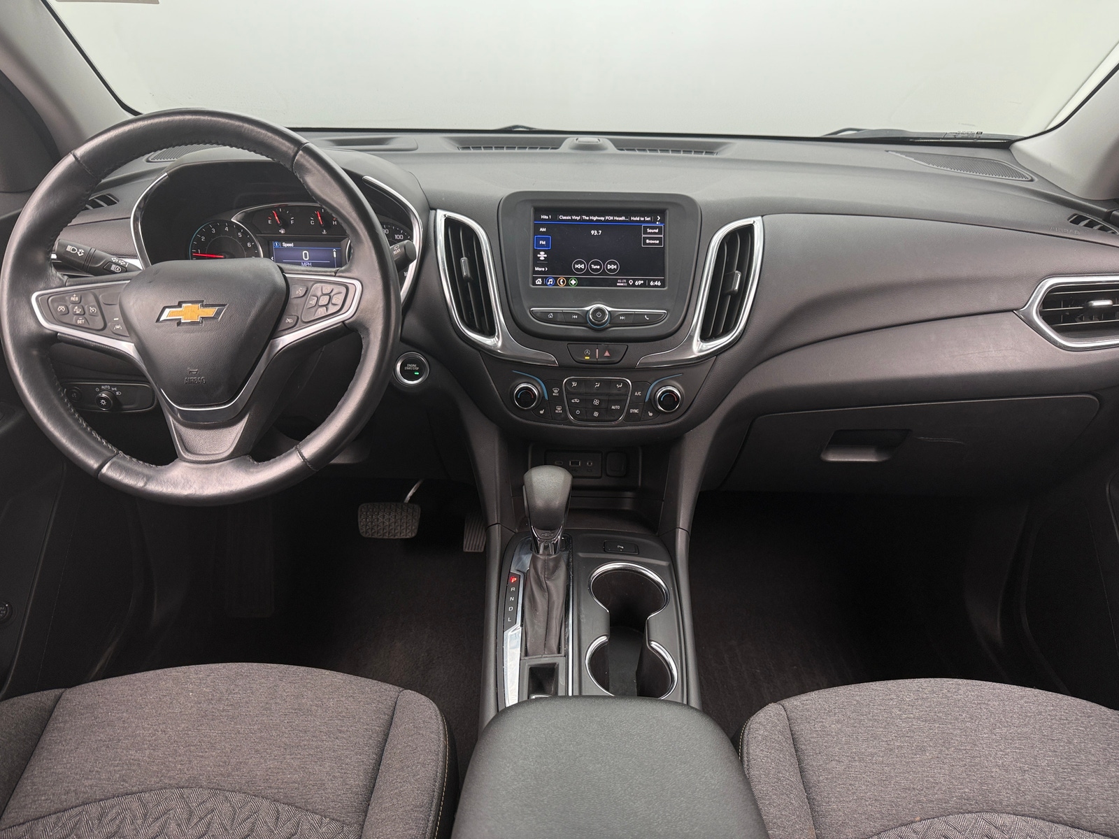 Thumbnail: 2022 Chevrolet Equinox - 3
