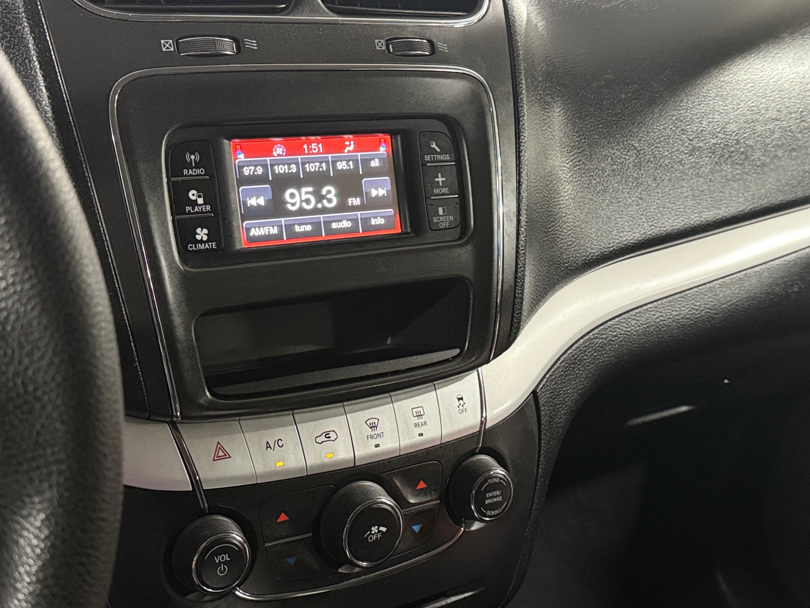 Thumbnail: 2019 Dodge Journey - 4