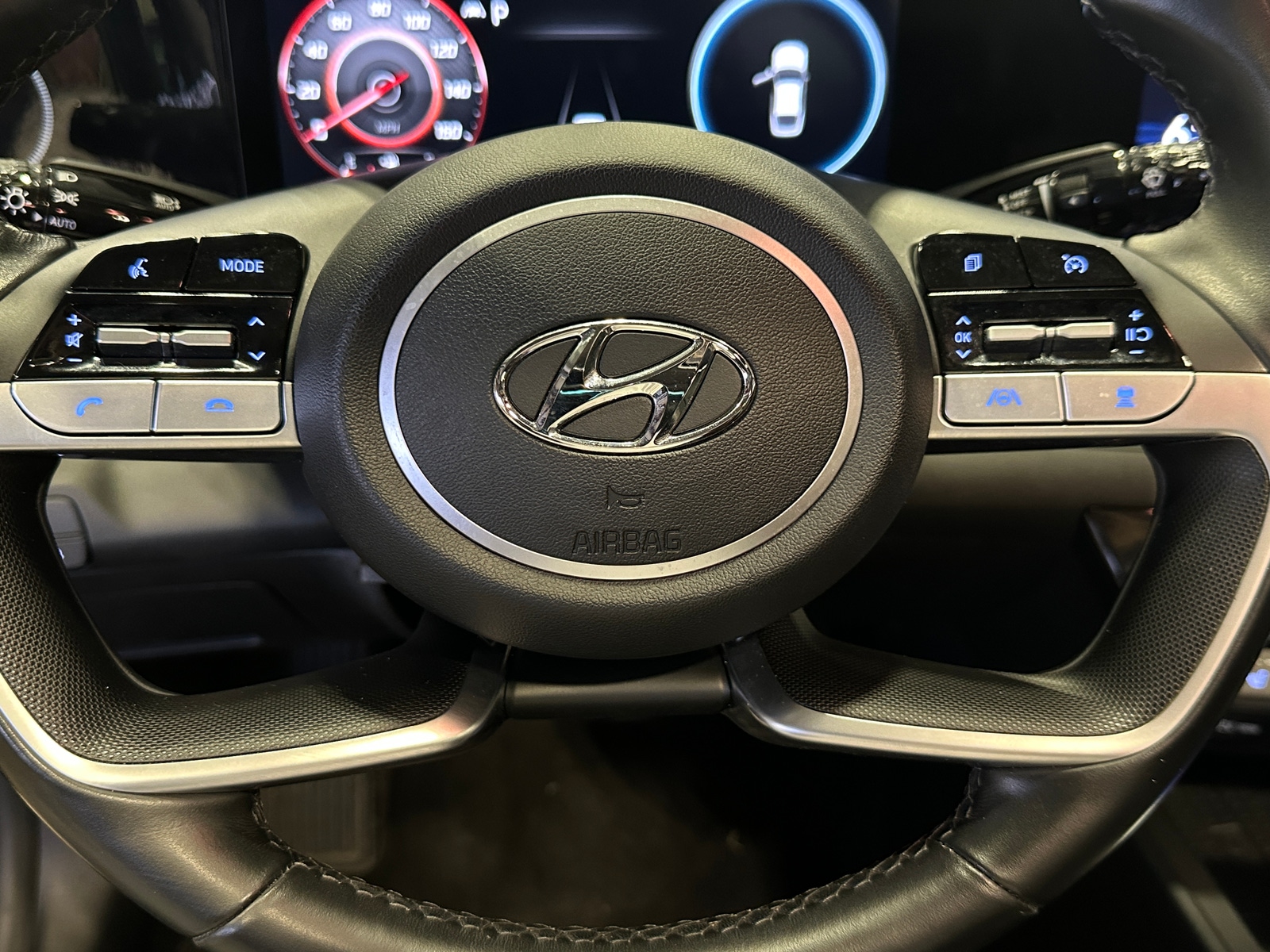 Thumbnail: 2021 Hyundai Elantra - 4