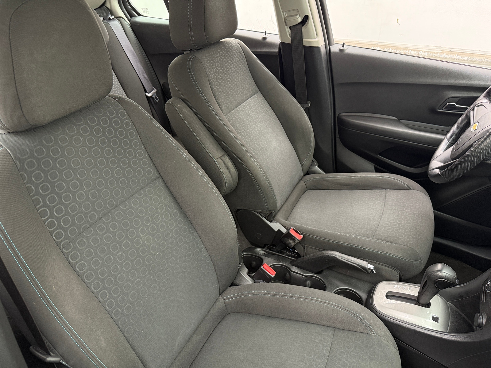 Thumbnail: 2016 Chevrolet Trax - 2