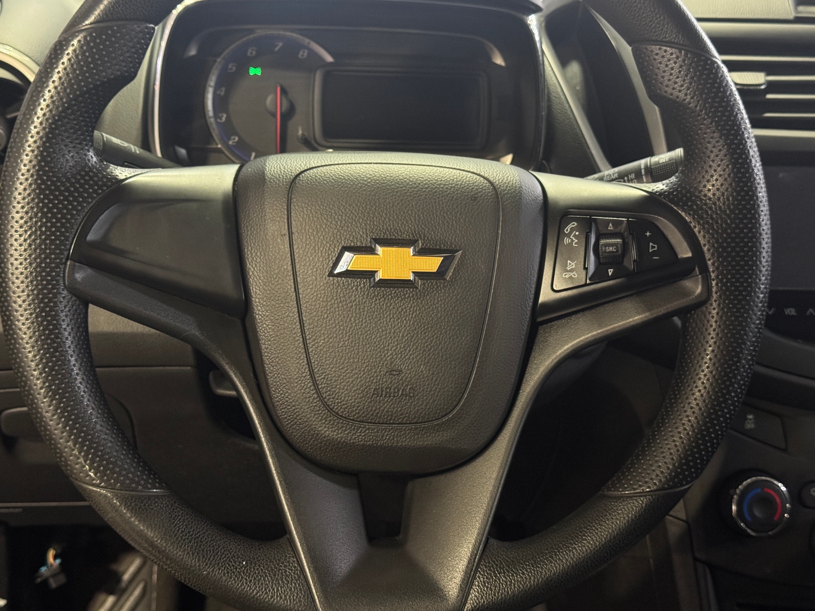 Thumbnail: 2016 Chevrolet Trax - 5