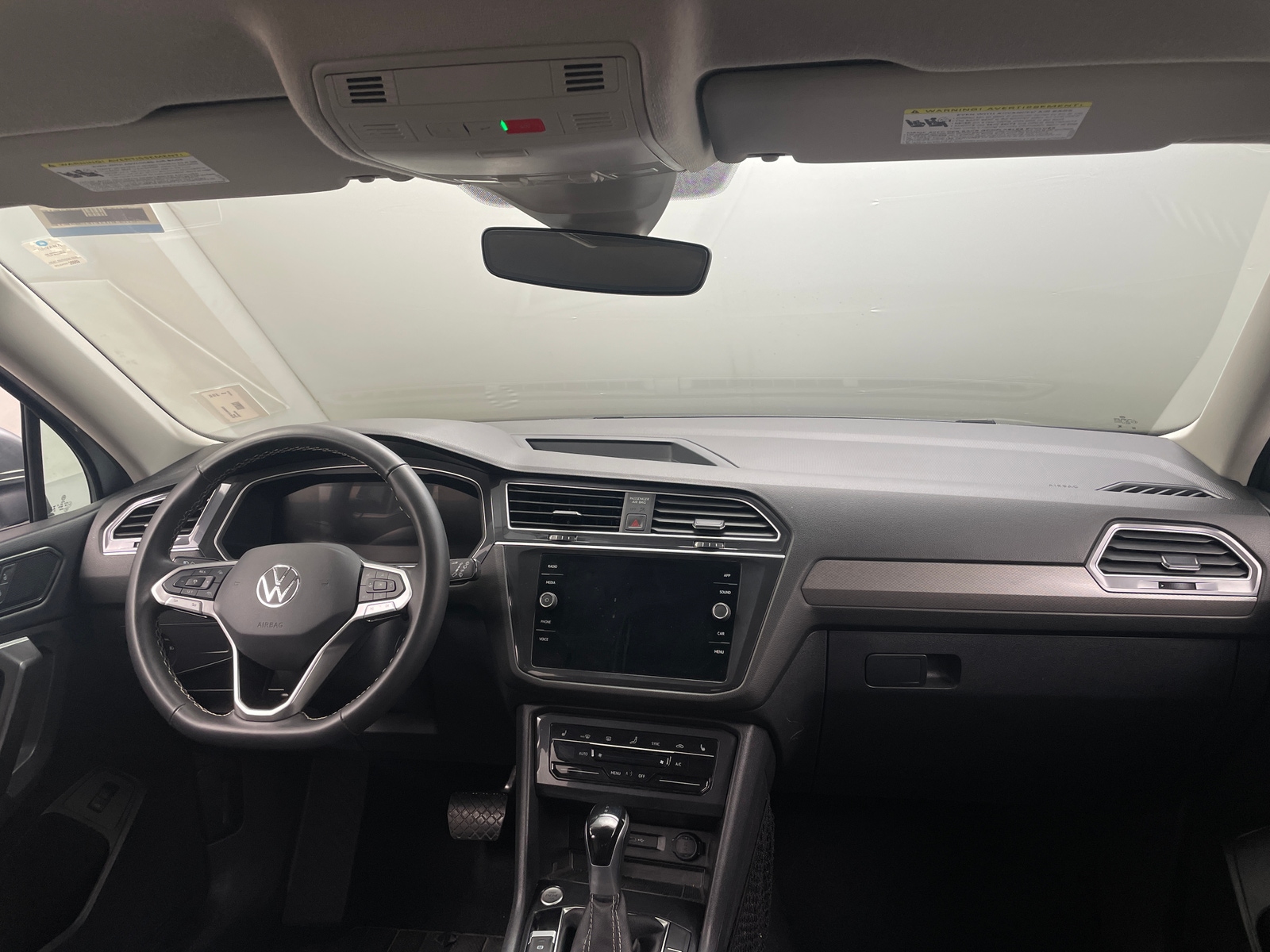 Thumbnail: 2024 Volkswagen Tiguan - 2
