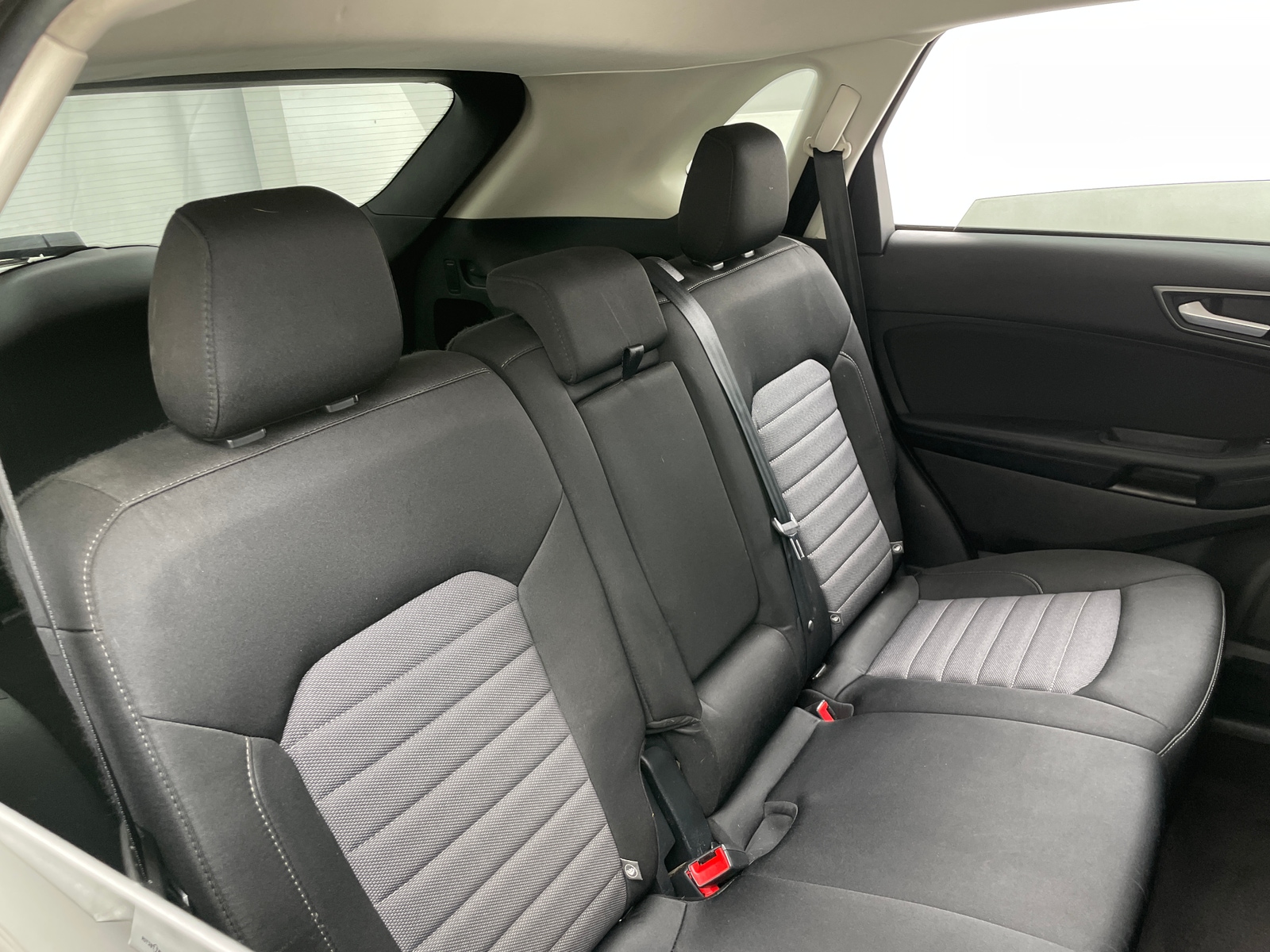 Thumbnail: 2016 Ford Edge - 6