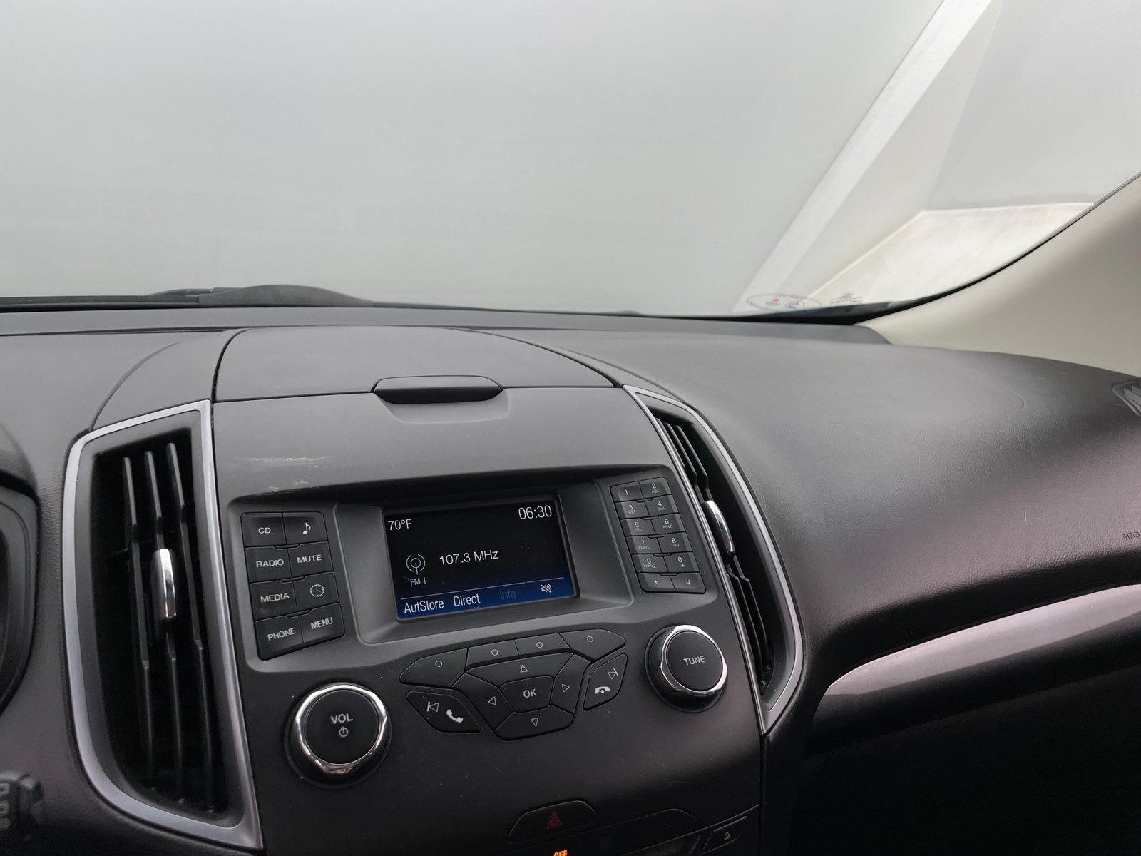 Thumbnail: 2016 Ford Edge - 4