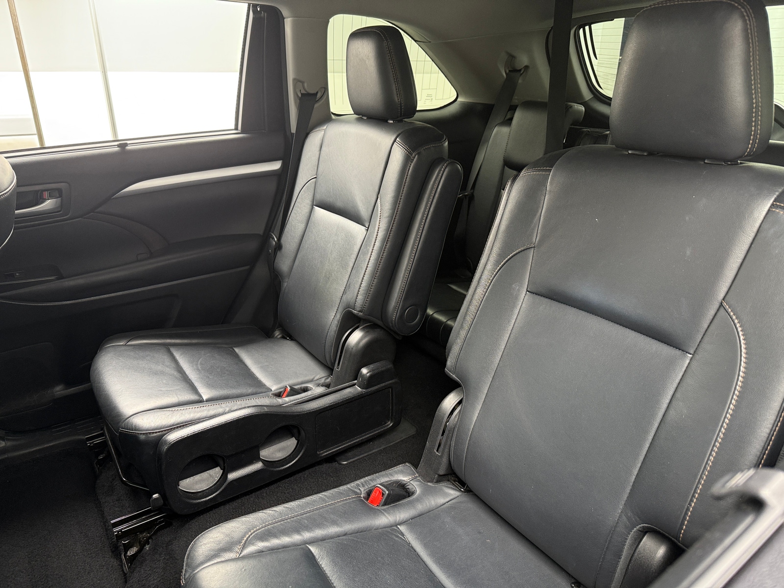 Thumbnail: 2018 Toyota Highlander - 5