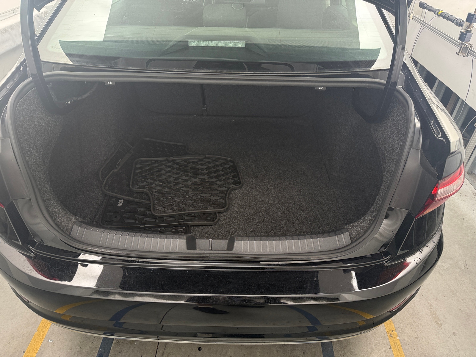 Thumbnail: 2019 Volkswagen Jetta - 7