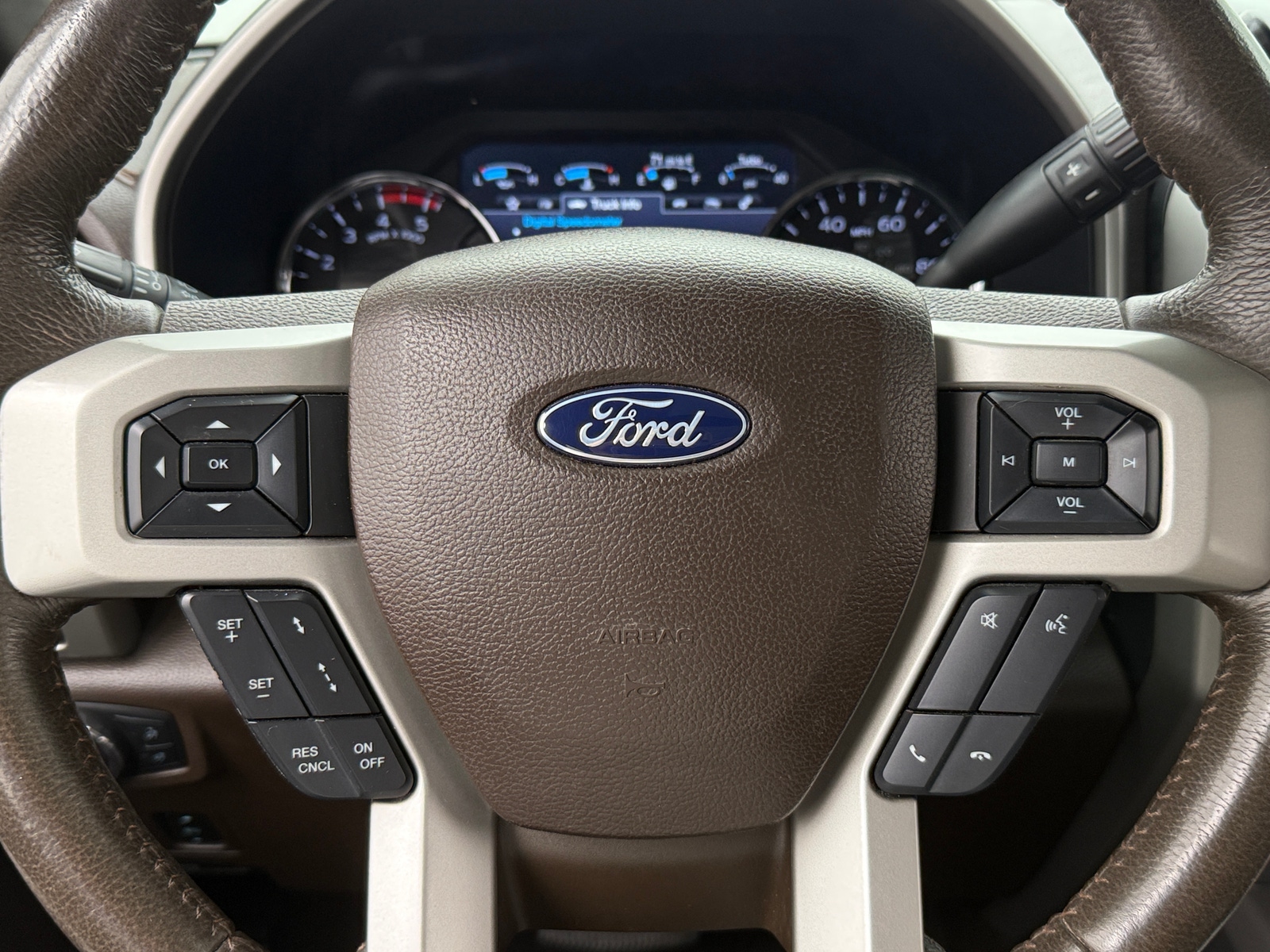 Thumbnail: 2019 Ford Econoline - 4