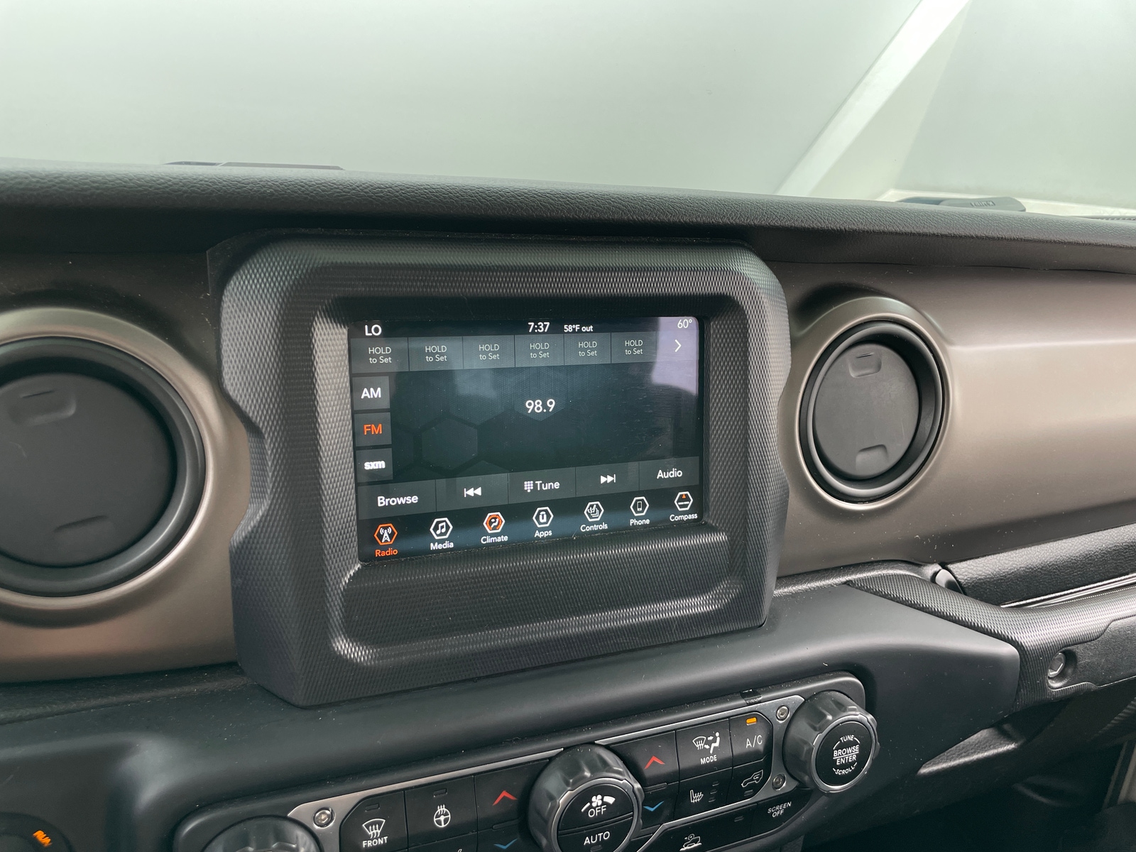 Thumbnail: 2020 Jeep Gladiator - 4