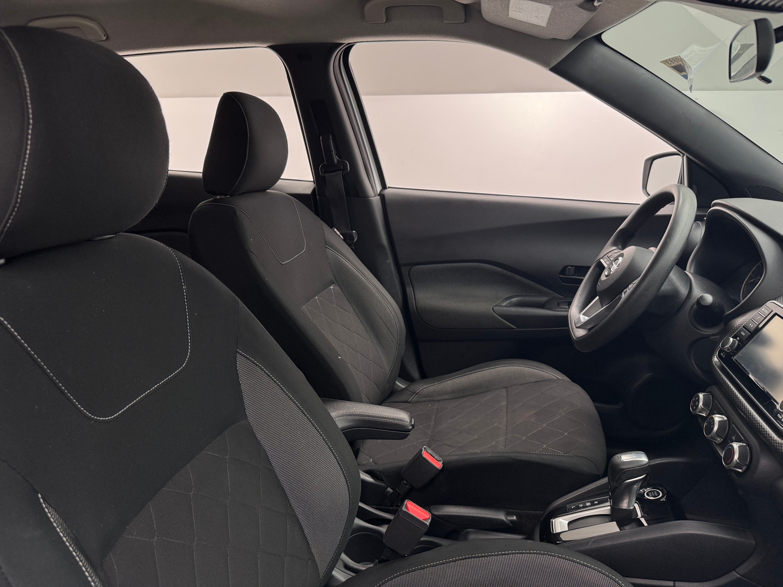 Thumbnail: 2020 Nissan Kicks - 2