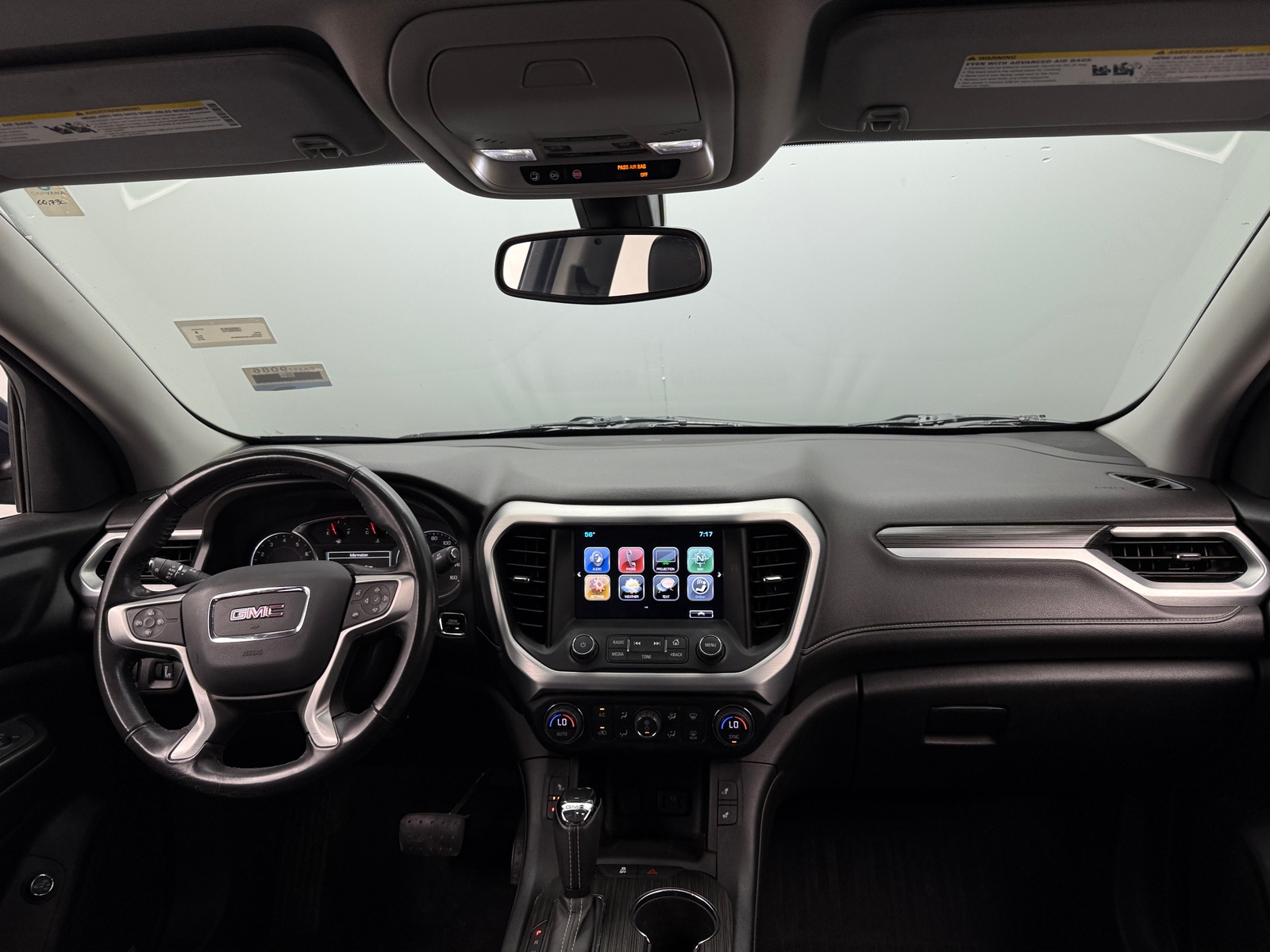 Thumbnail: 2018 GMC Acadia - 2