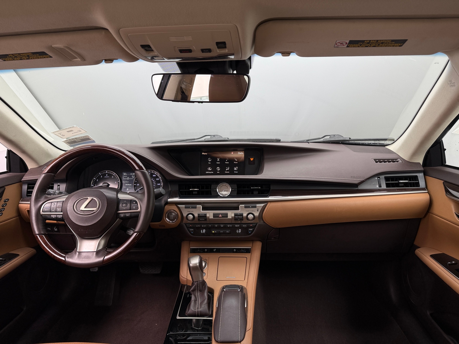 Thumbnail: 2017 Lexus ES - 2