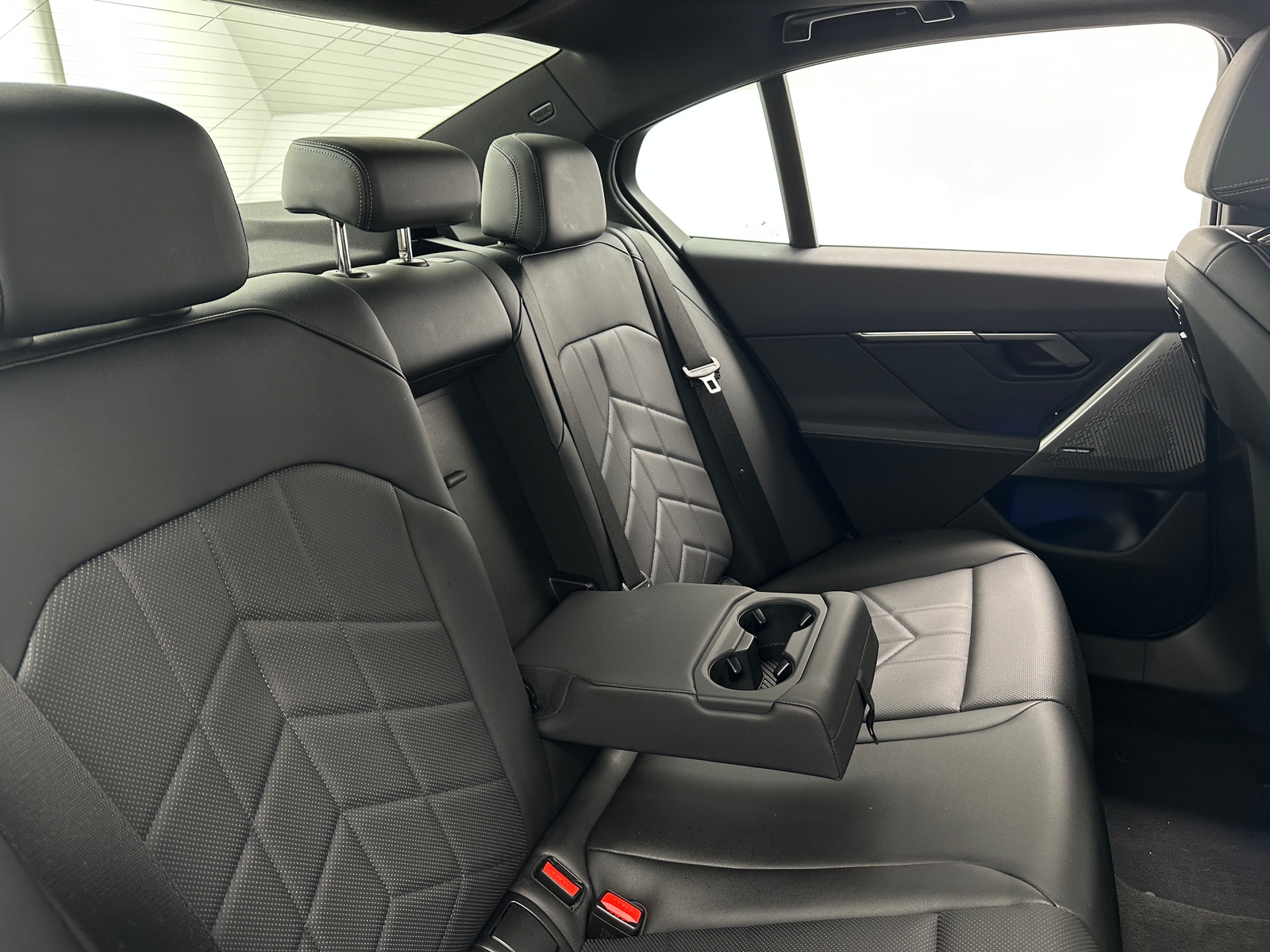 Thumbnail: 2024 BMW i5 - 5