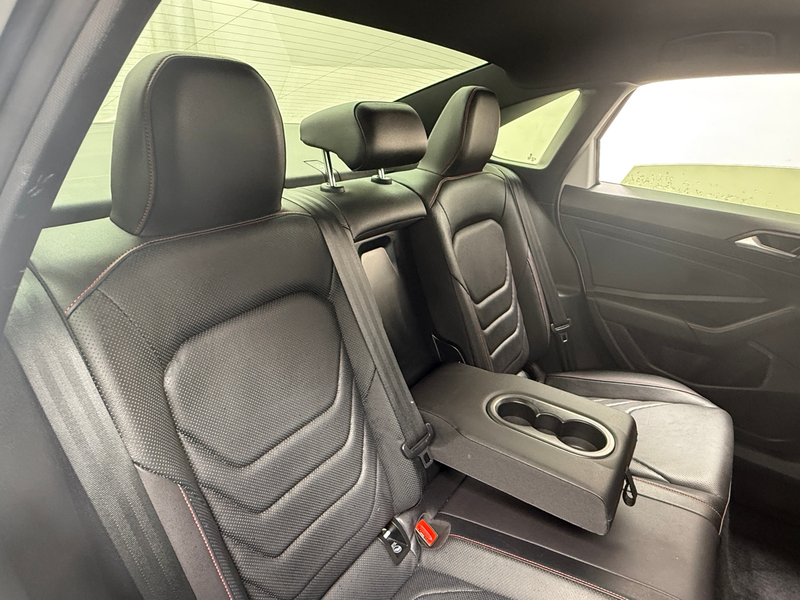 Thumbnail: 2021 Volkswagen Jetta - 5