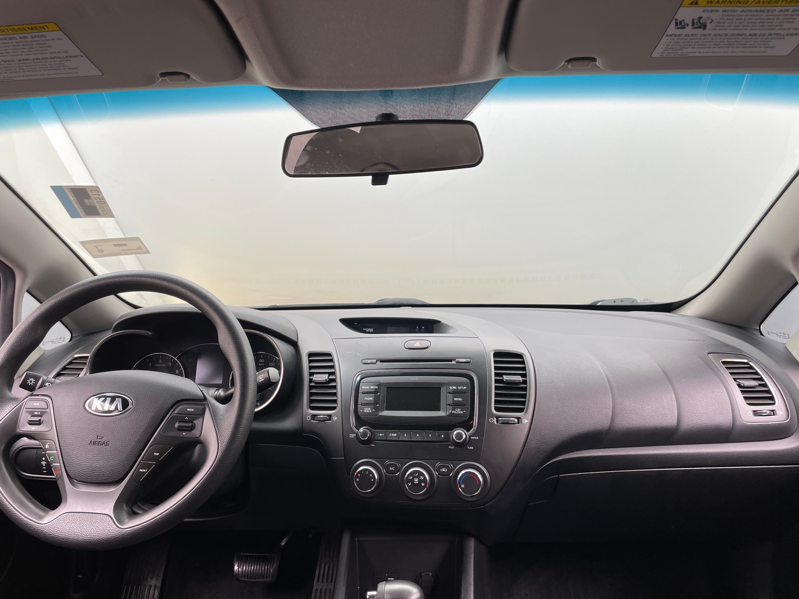 Thumbnail: 2017 Kia Forte - 3