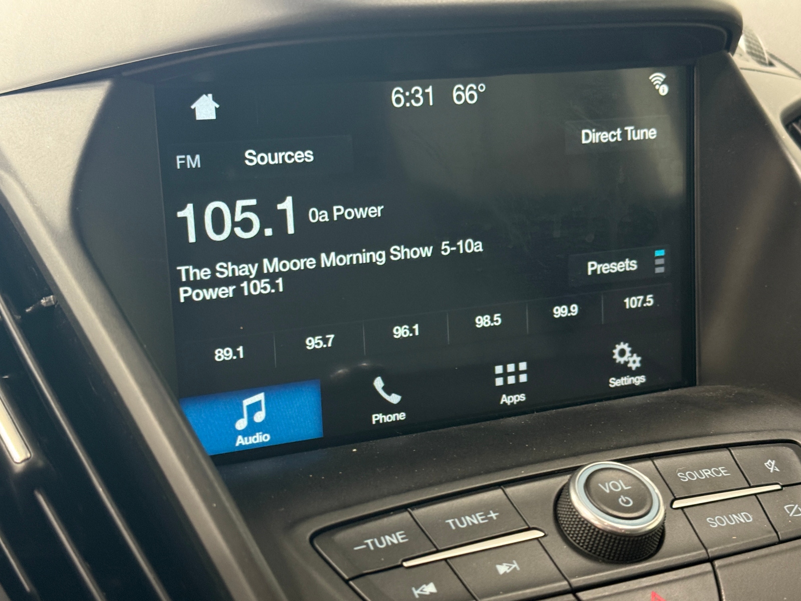 Thumbnail: 2019 Ford Escape - 4