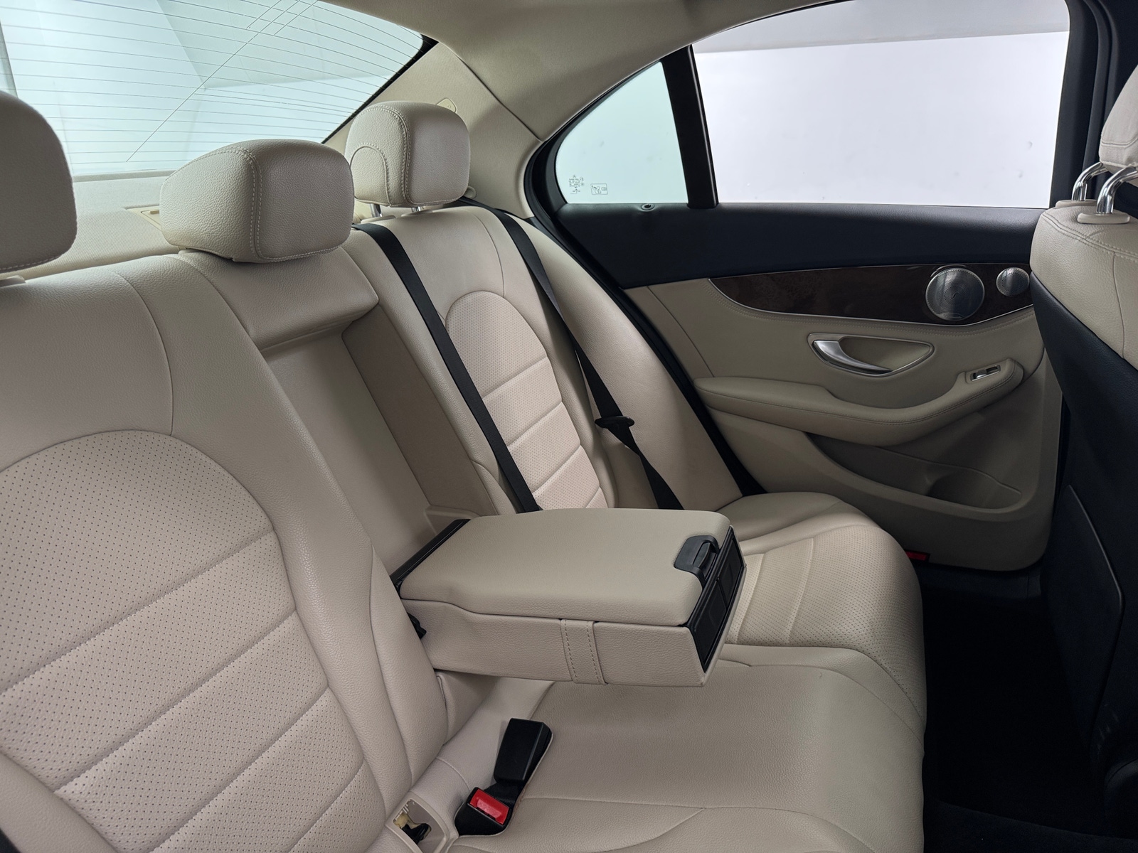 Thumbnail: 2016 Mercedes-Benz C-Class - 5
