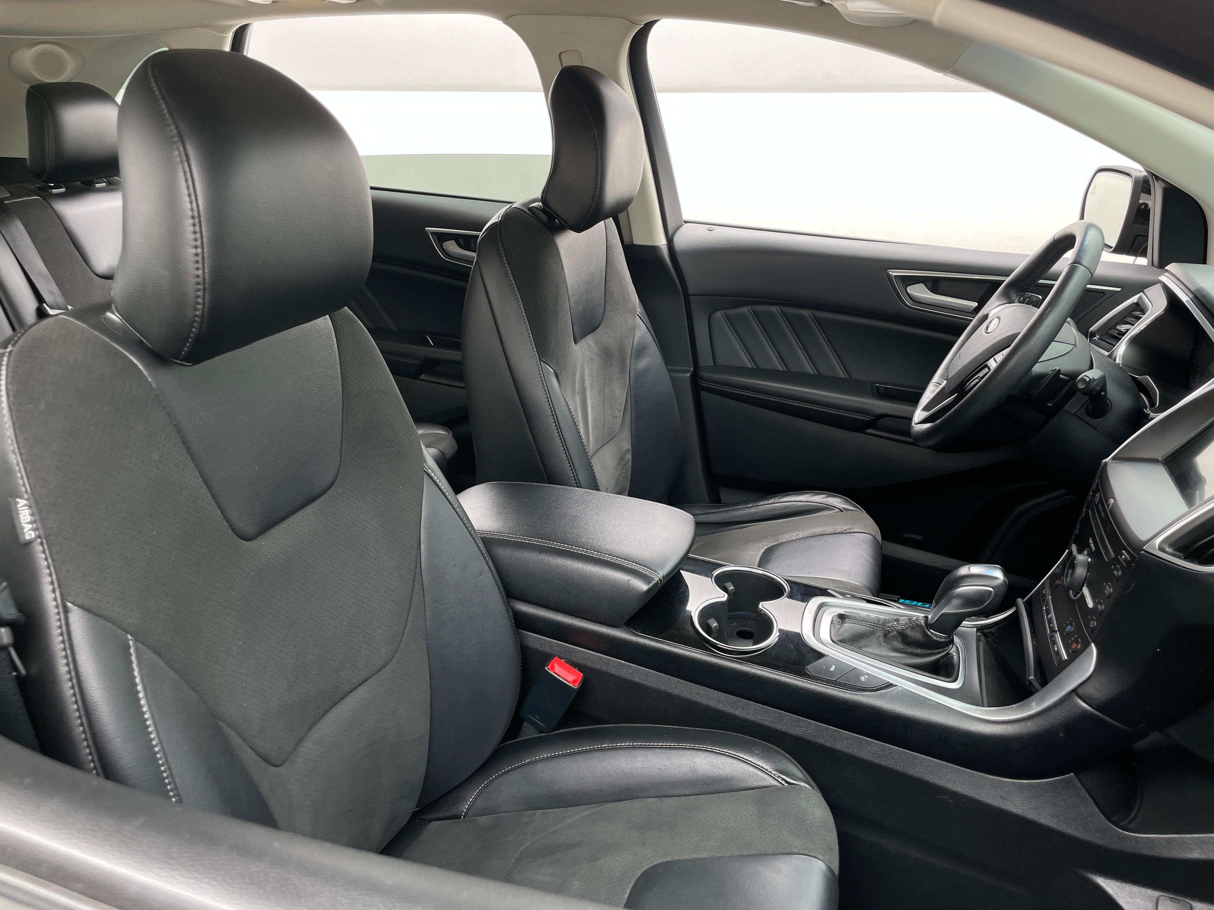 2016 Ford Edge