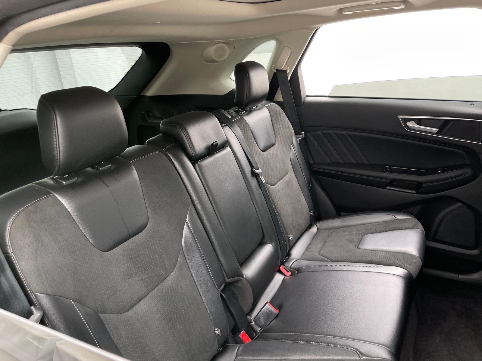 Thumbnail: 2016 Ford Edge - 5