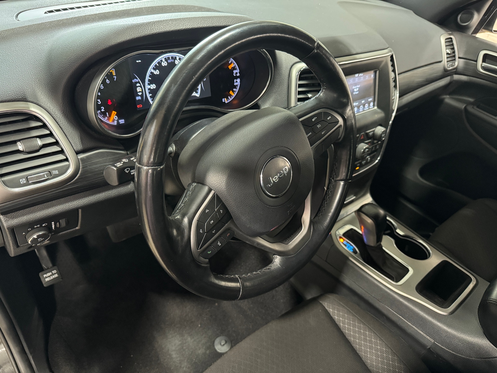 Thumbnail: 2020 Jeep Grand Cherokee - 3