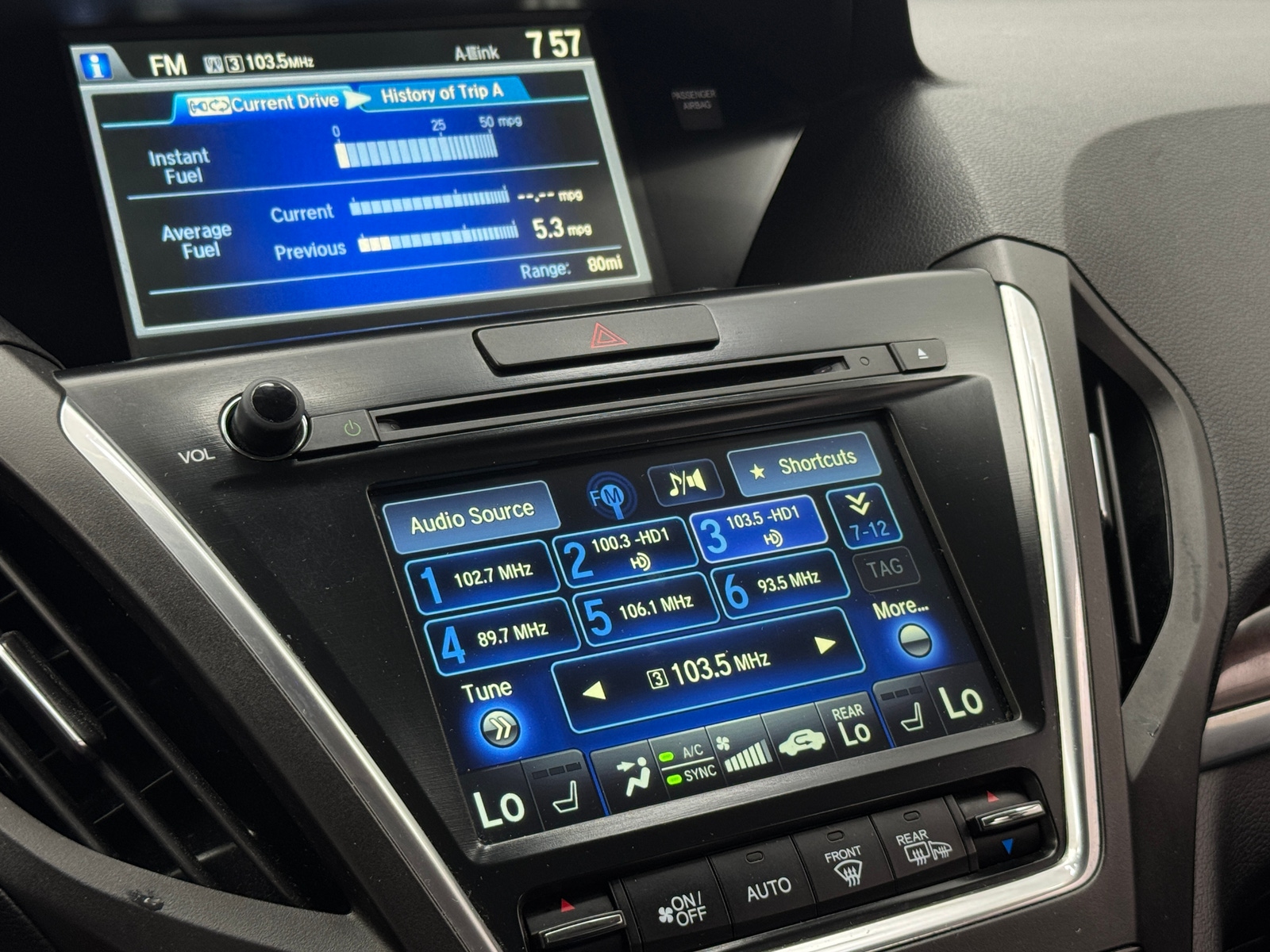 Thumbnail: 2015 Acura MDX - 3