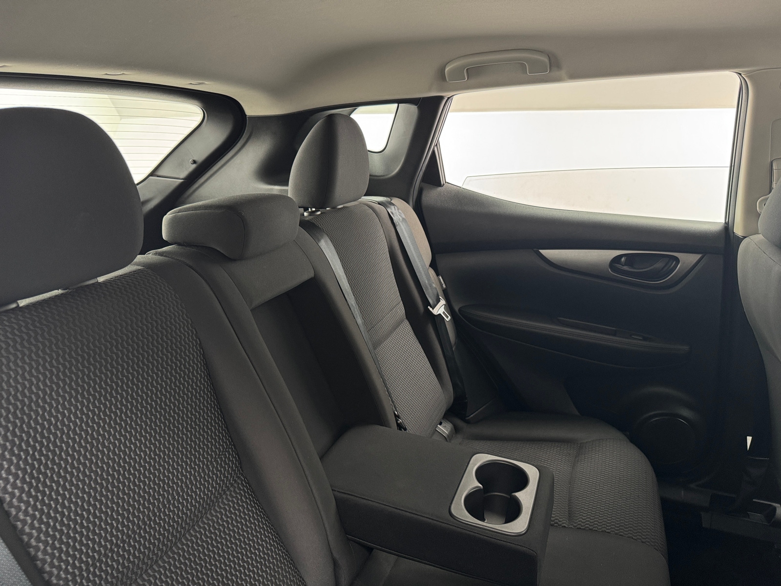 Thumbnail: 2022 Nissan Rogue Sport - 6
