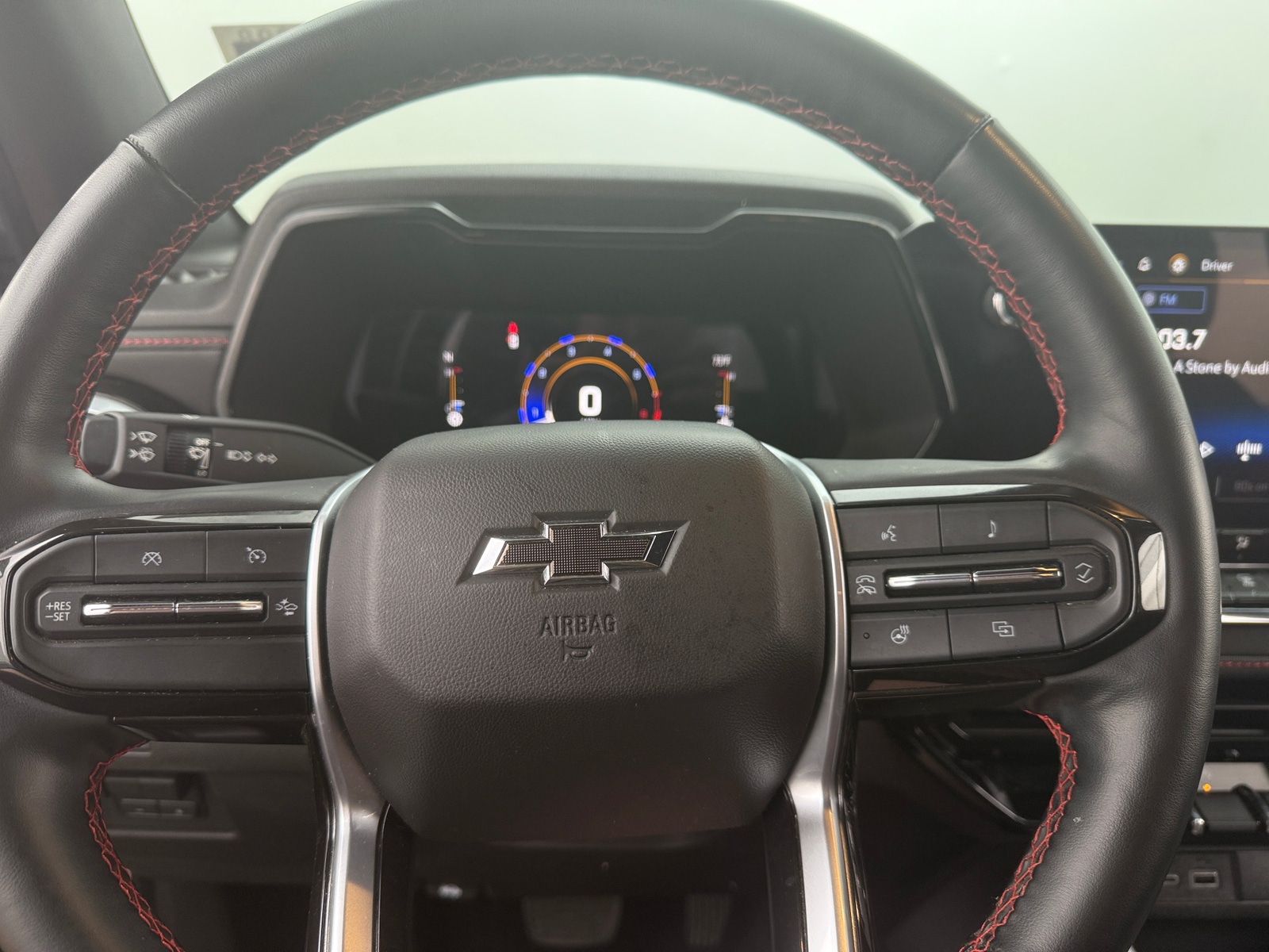 Thumbnail: 2023 Chevrolet Colorado - 4