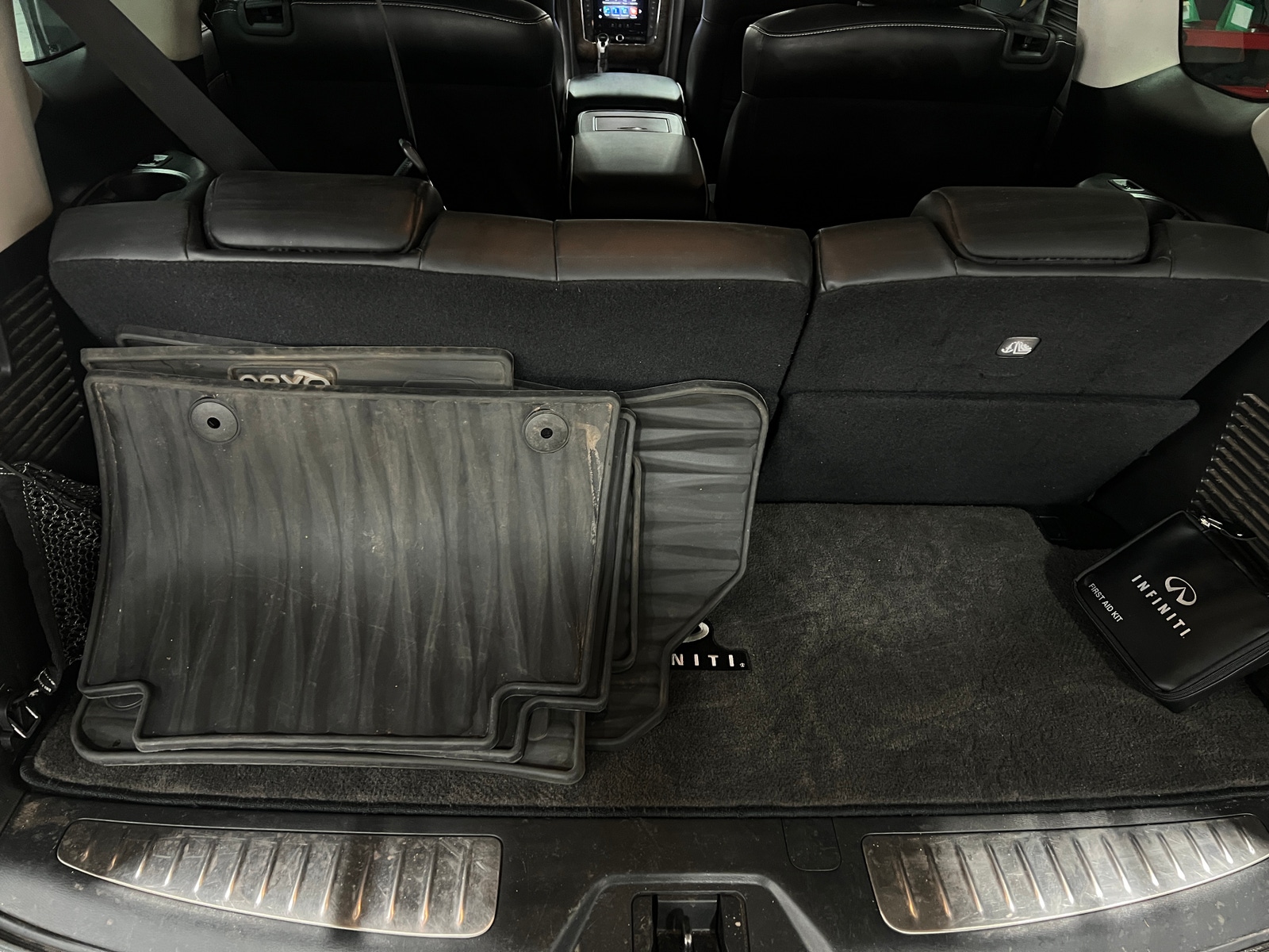 Thumbnail: 2021 INFINITI QX80 - 6