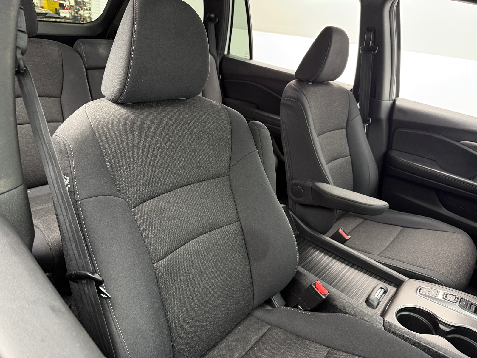 Thumbnail: 2019 Honda Passport - 2