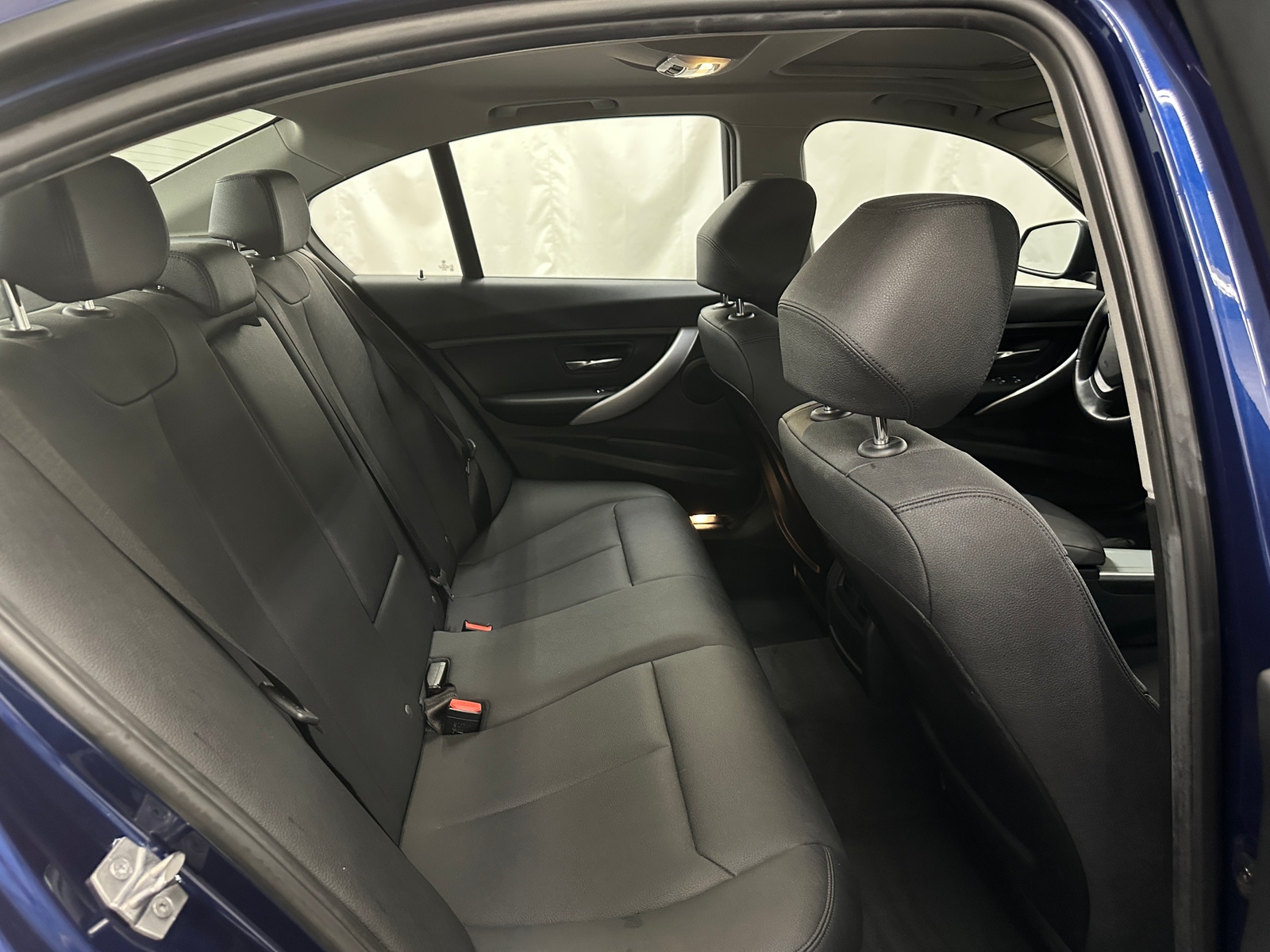 Thumbnail: 2017 BMW 3 Series - 5
