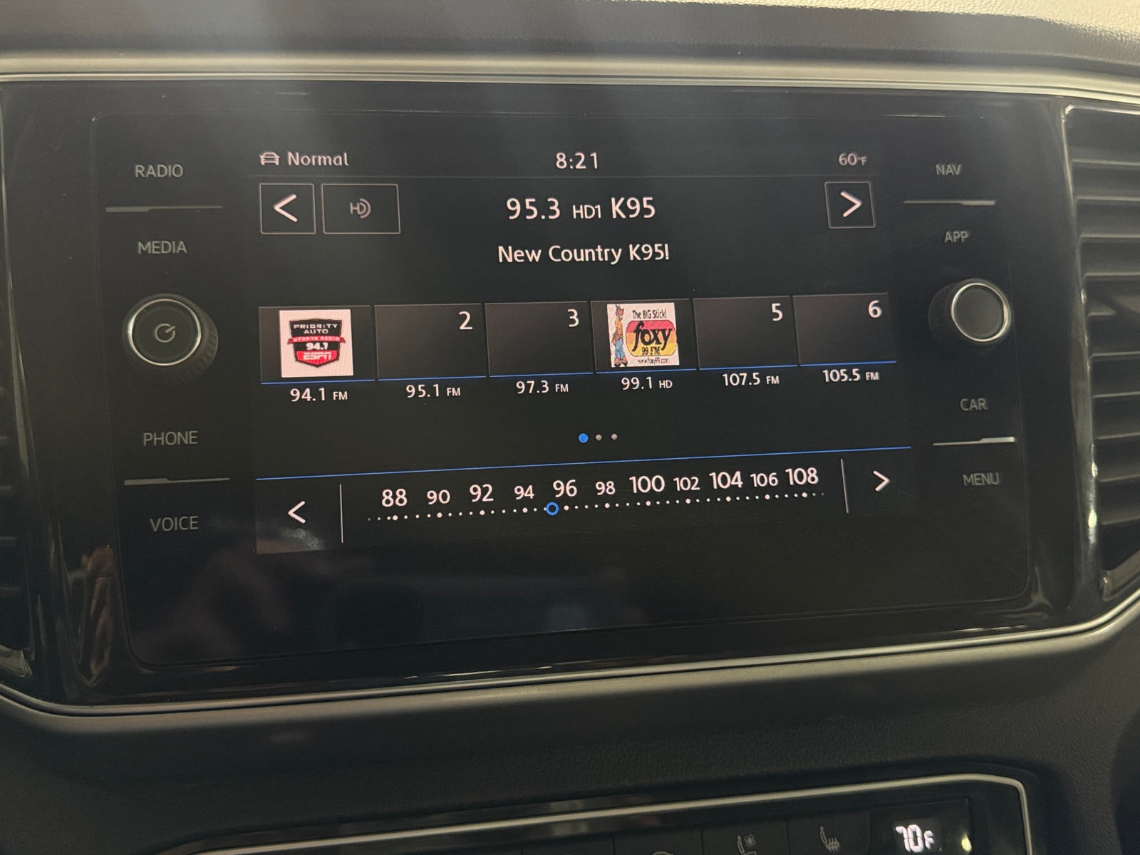 Thumbnail: 2018 Volkswagen Atlas - 3